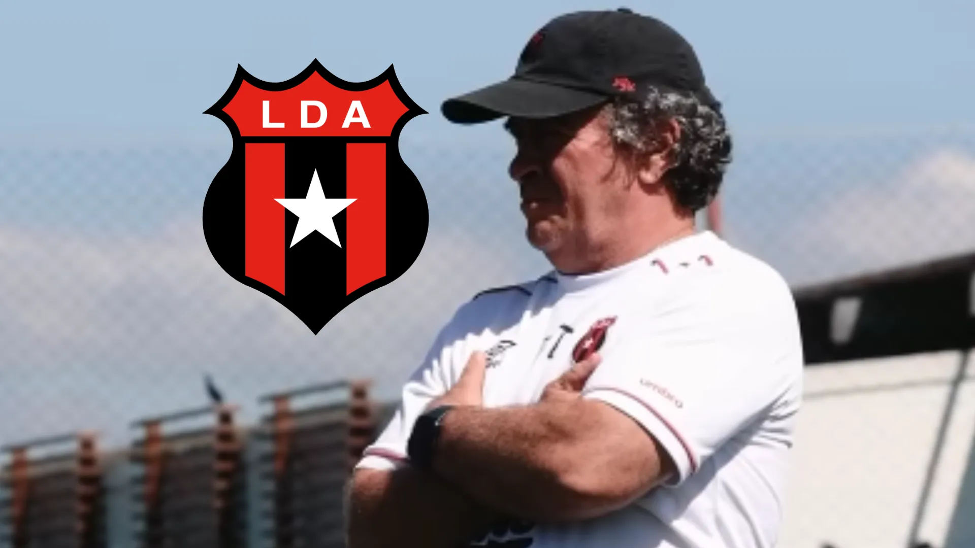 El refuerzo que quería Machillo Ramírez para Alajuelense puso la firma: "Bienvenido Mago Rojinegro"