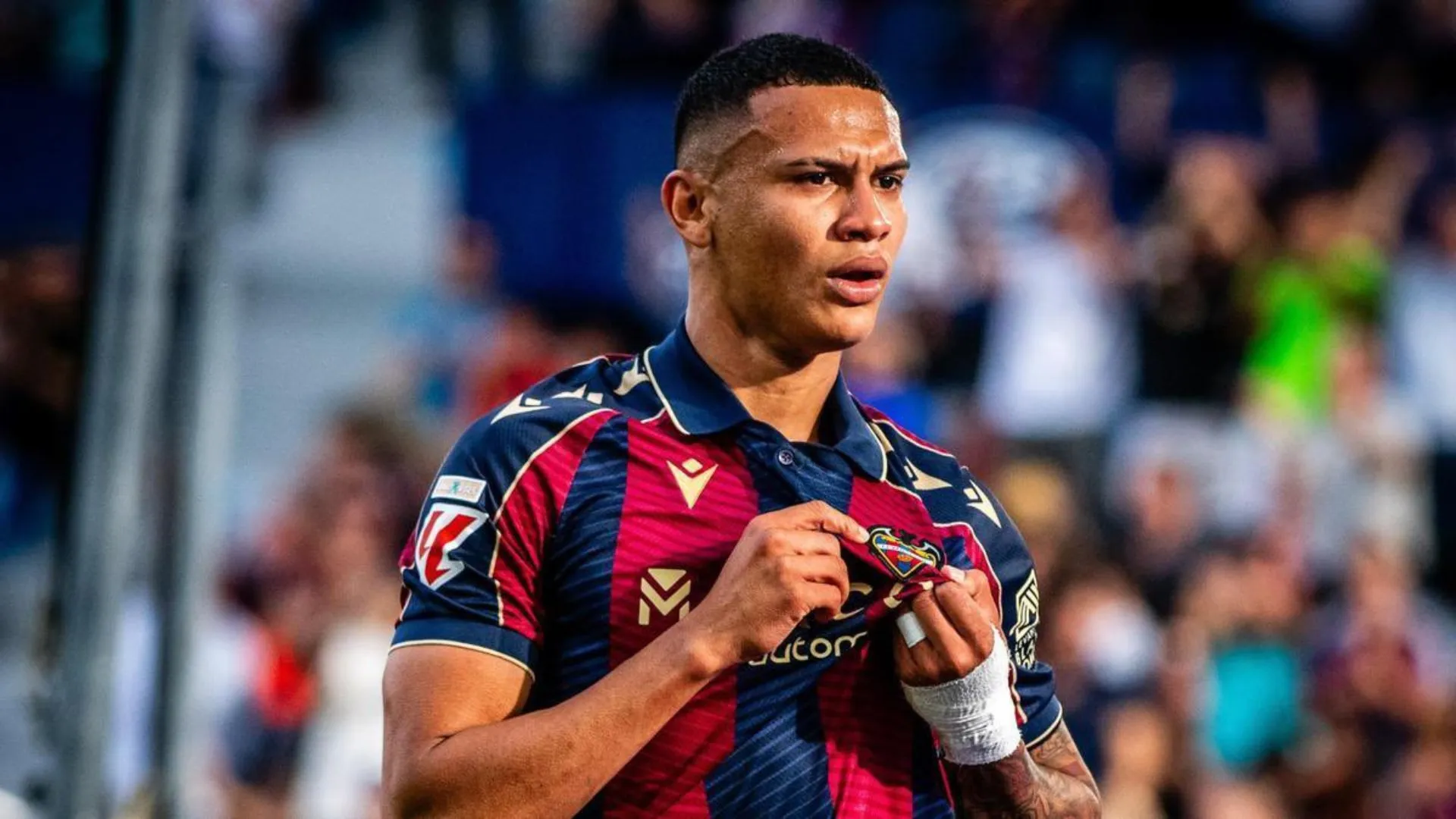 Kervin Arriaga sufre en España y el Levante confirma su futuro en LaLiga