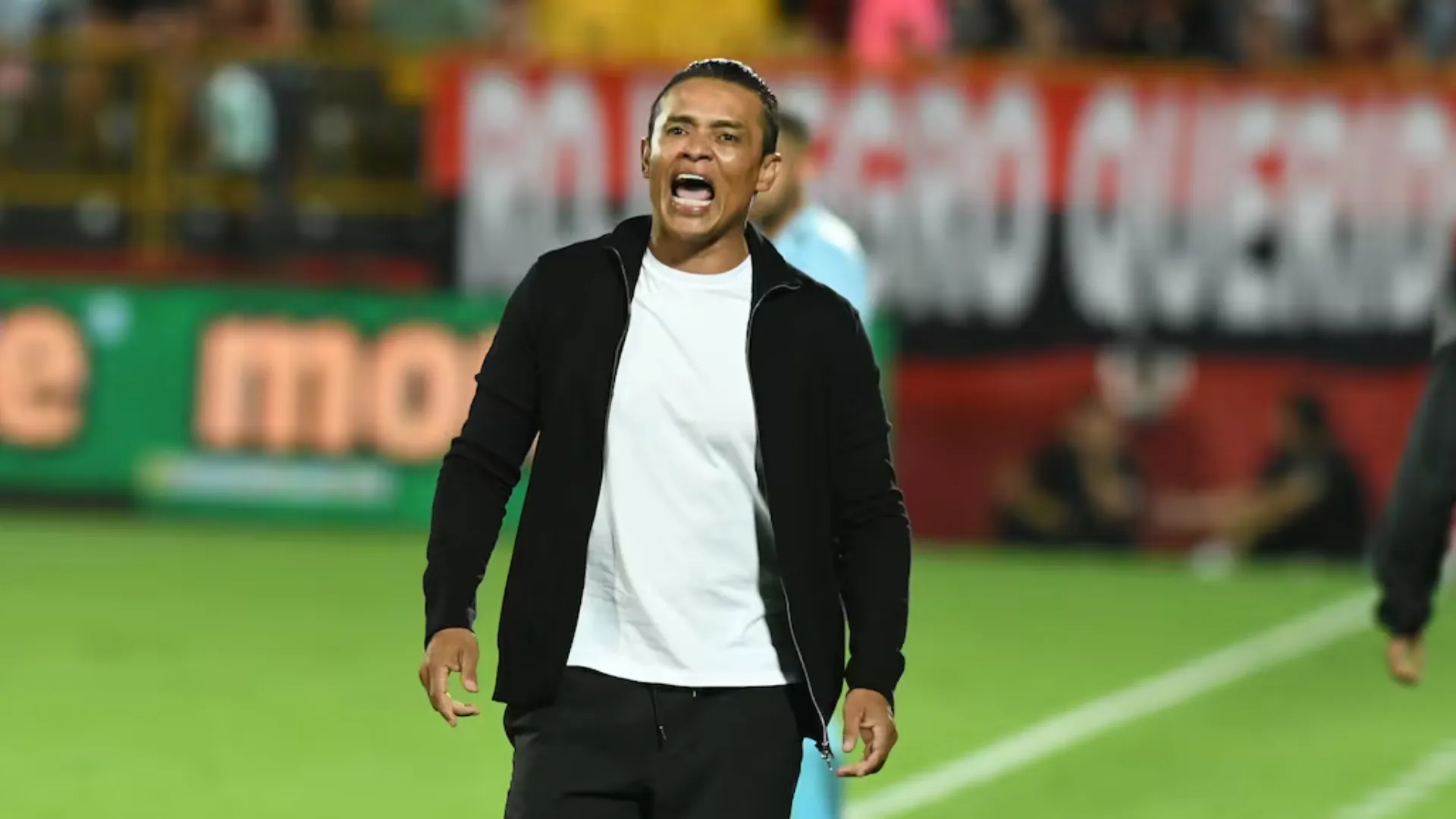 Paté Centeno todavía no debutó en San Carlos, pero ya pusieron en jaque su futuro: "Hay que tomar decisiones"