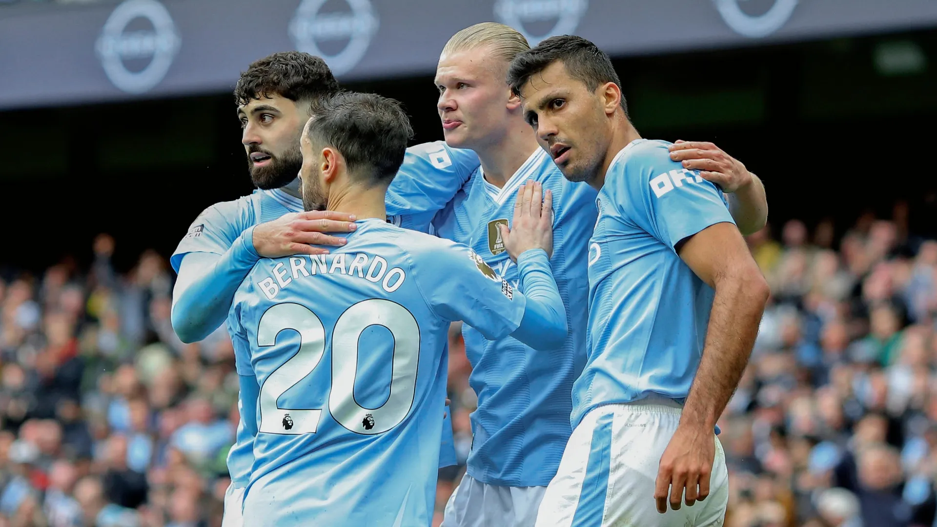 Ni Saprissa ni Alajuelense: jugador del Manchester City se pone la camiseta de un club tico