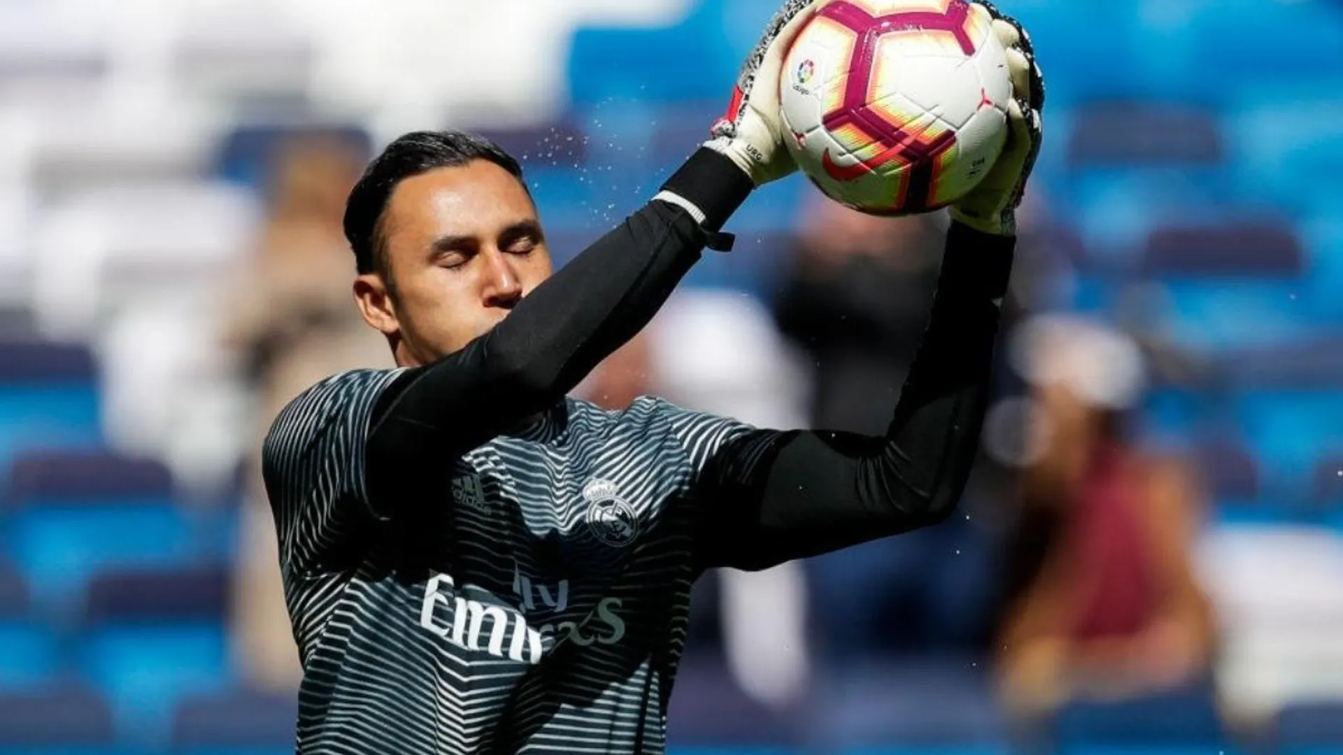 Por qué Keylor iniciaría mal la temporada con Real Madrid, si se queda allí