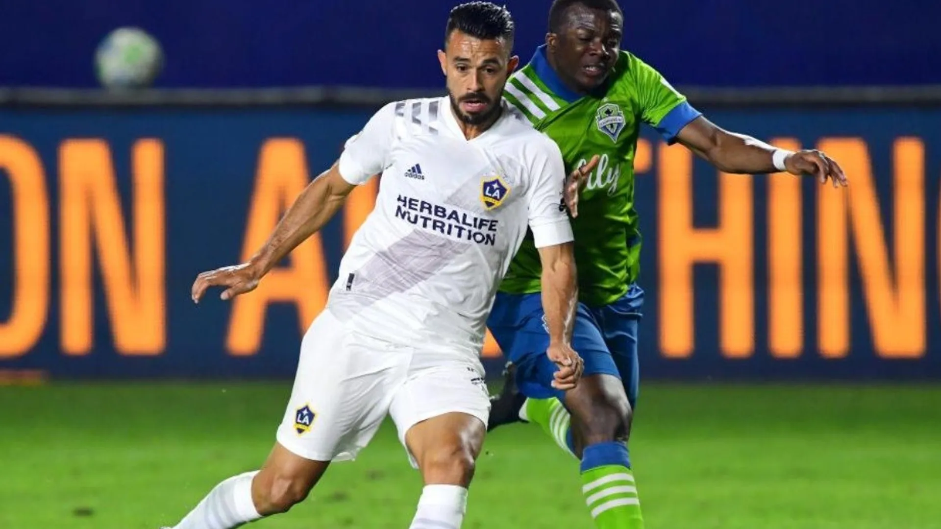 LA Galaxy cambian de idea y Giancarlo González se íria a otro club