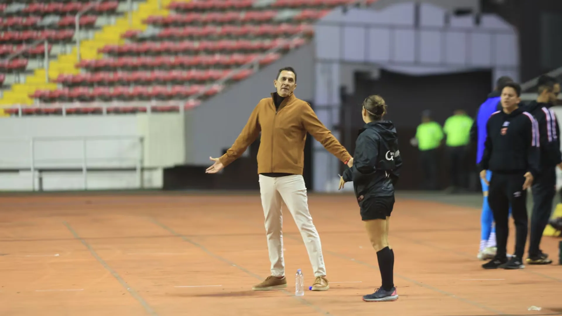 Guimaraes fue despedido en Alajuelense.