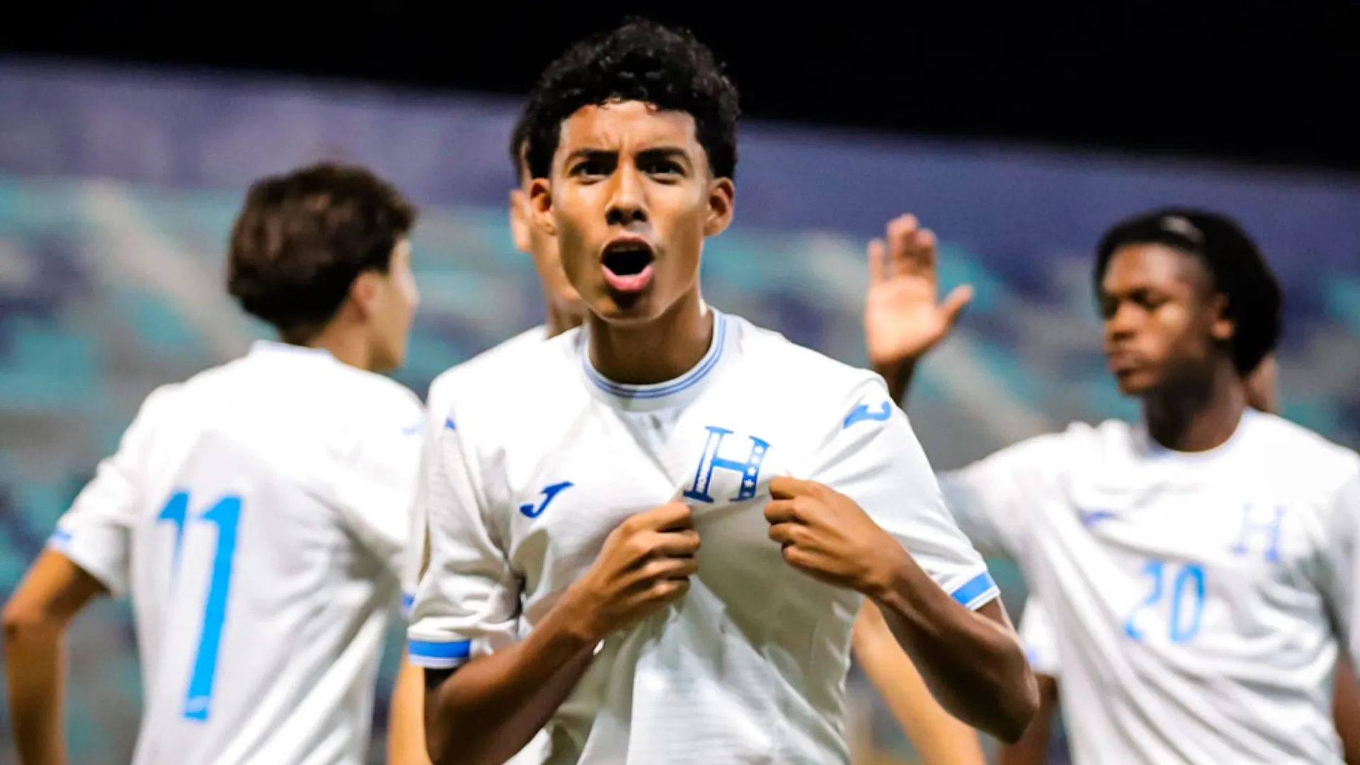Joya de Honduras da el gran salto y busca abrirse paso en histórico club de Brasil