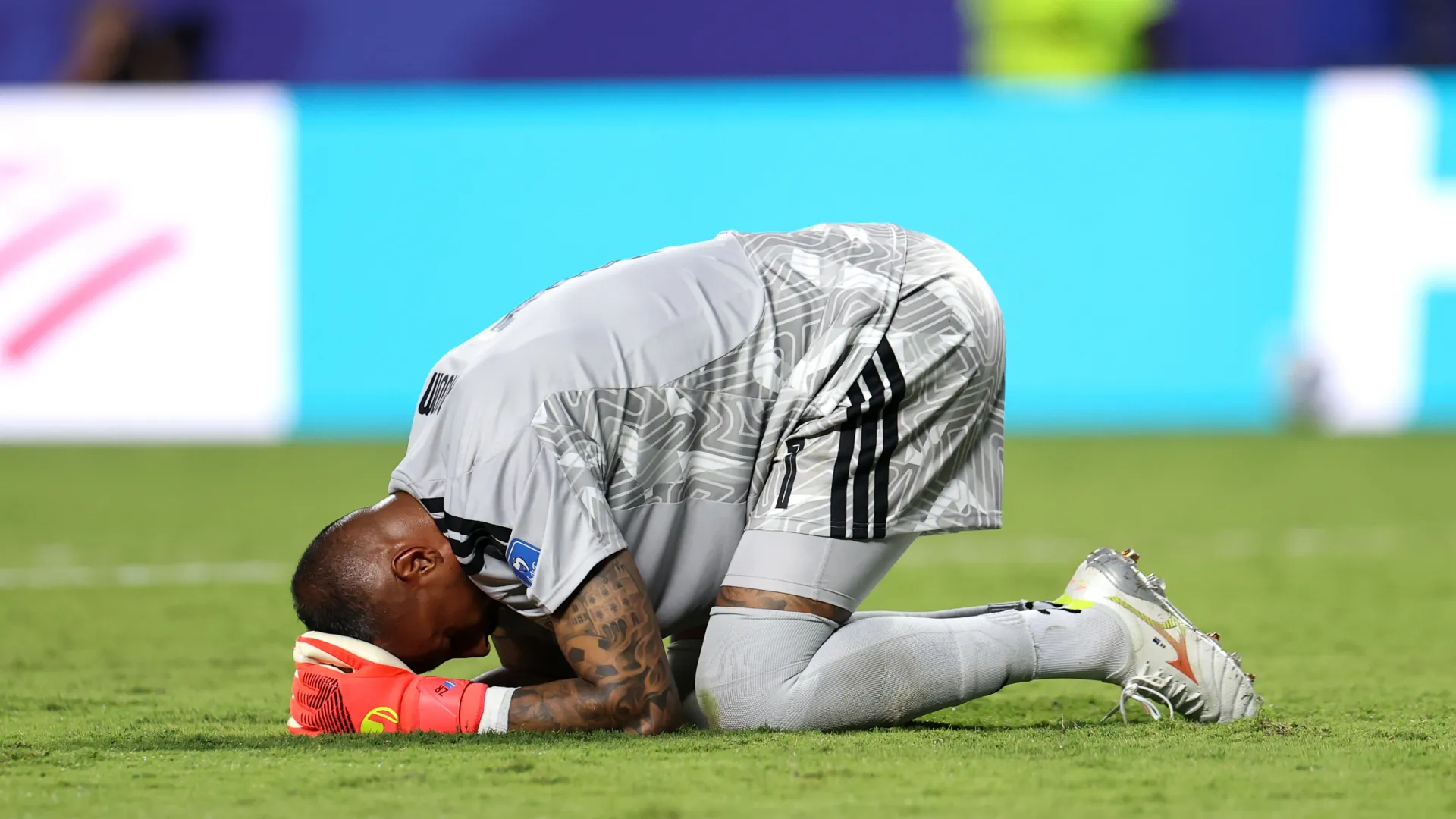 Récord histórico de Eloy Room en el Mundial 2026: las 15 atajadas que salvaron a Curazao ante Ecuador