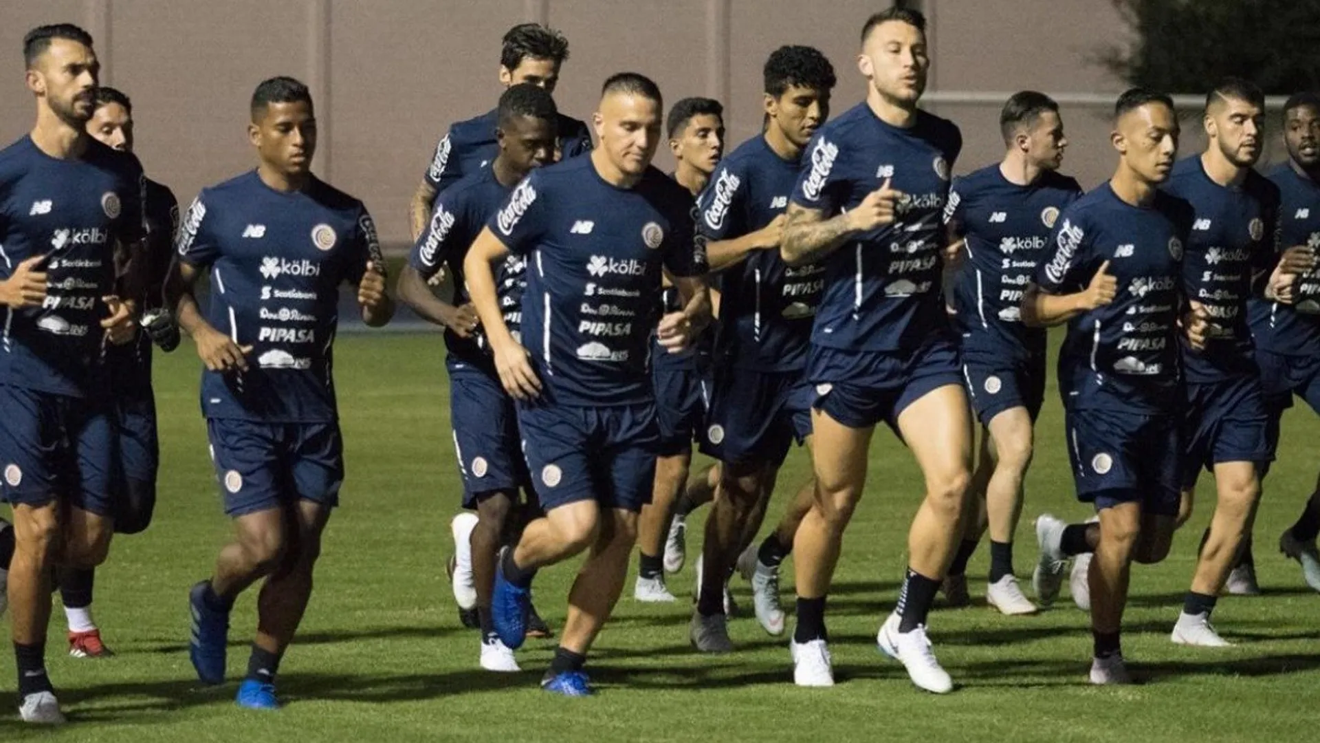 Tricolor entrenó como pudo en Monterrey y sin Keylor