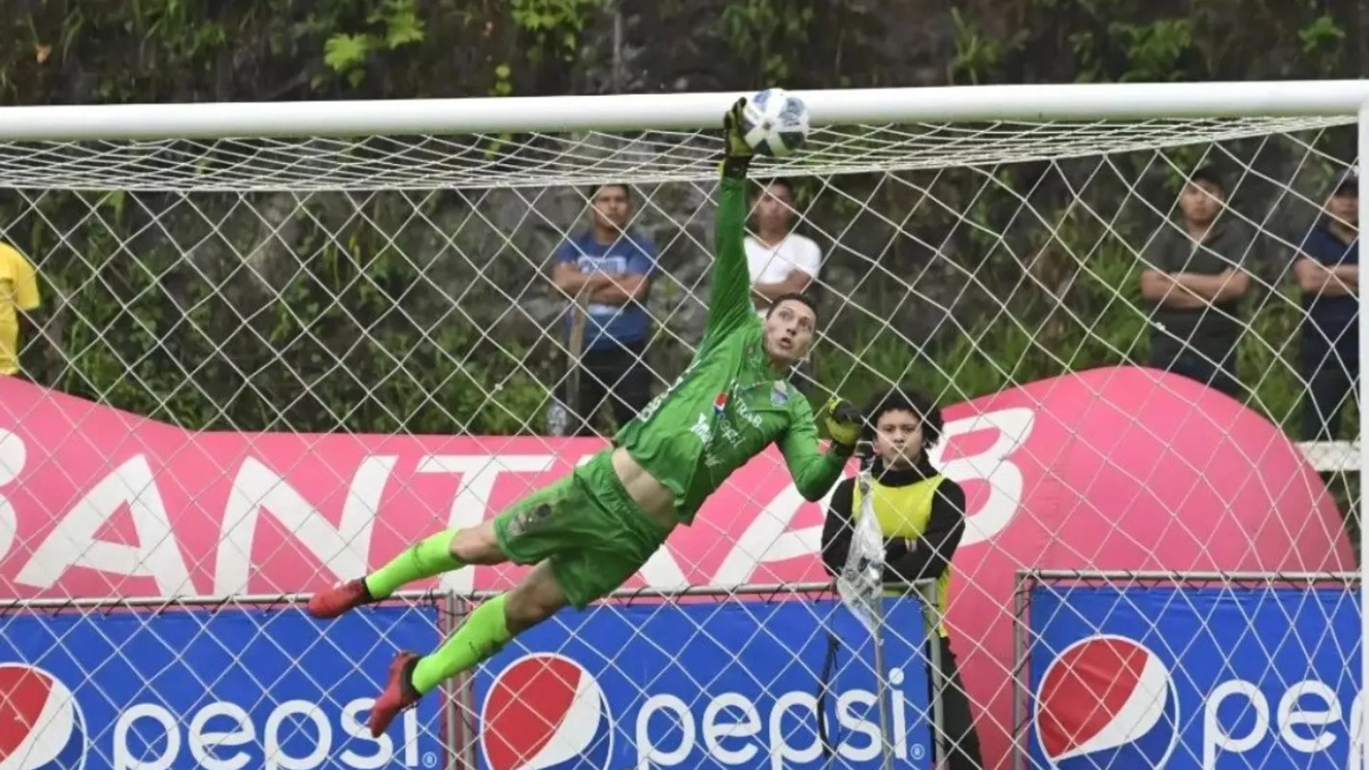 El tico campeón en Guatemala que sueña con estar en la selección