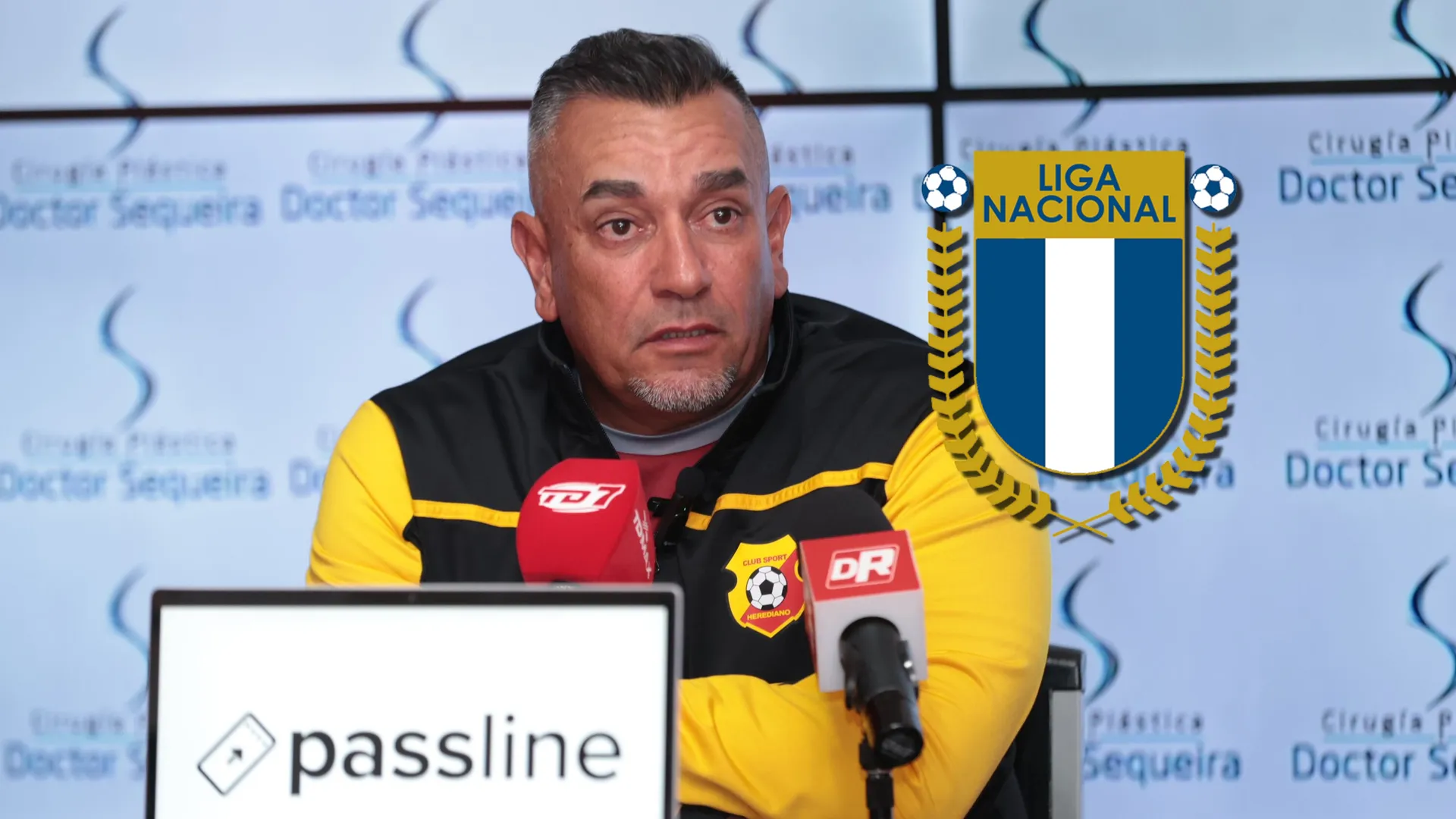 Giacone reconoció contactos del fútbol chapín.