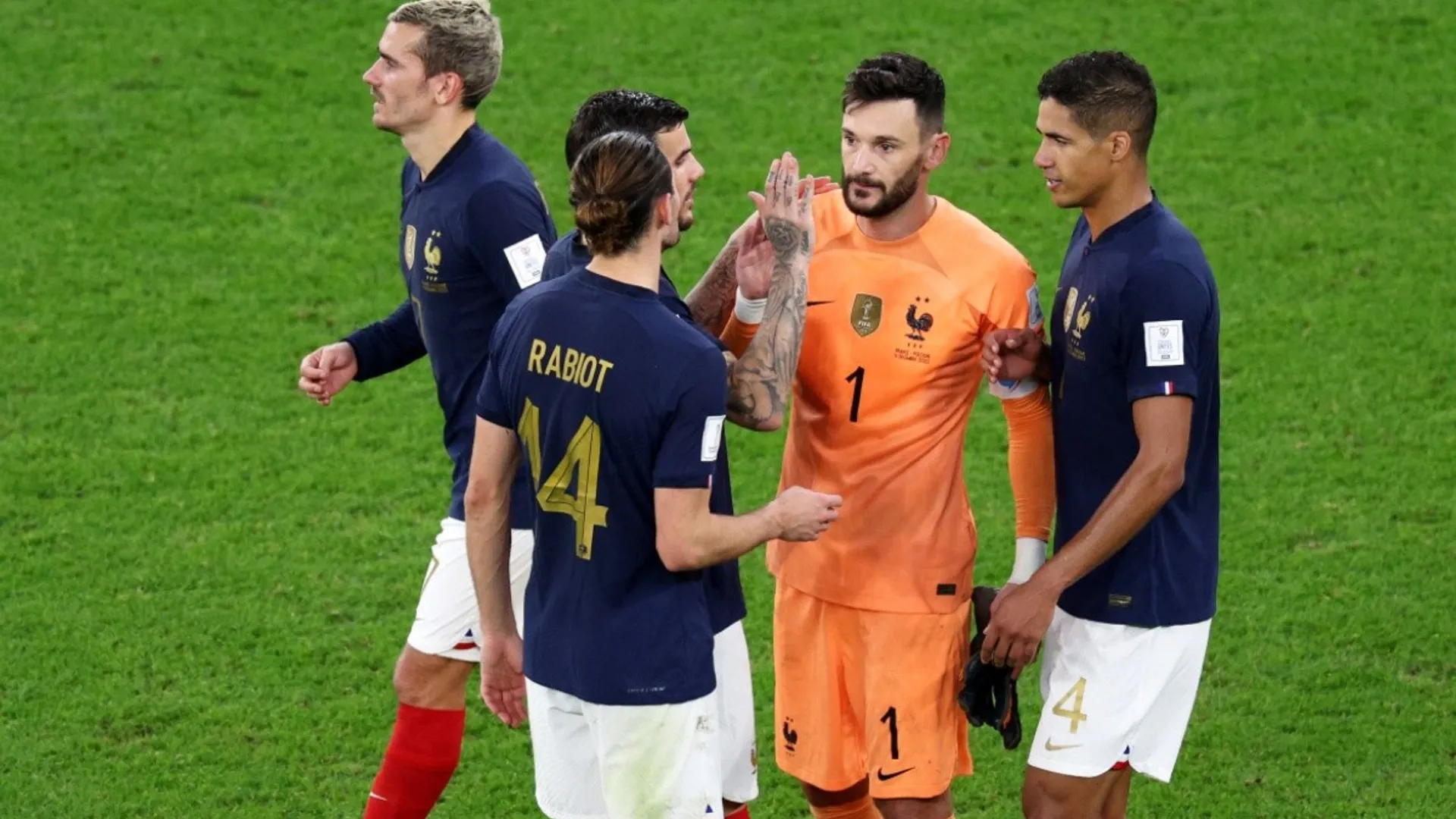 ¡Alarma en Francia! Cuatro jugadores más no entrenaron