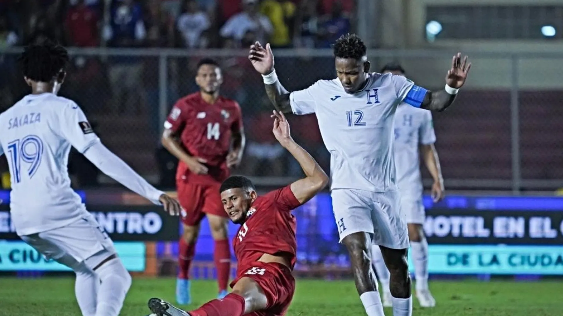 Eliminatorias Concacaf: Panamá y Honduras igualaron en el Estadio Rommel Fernández