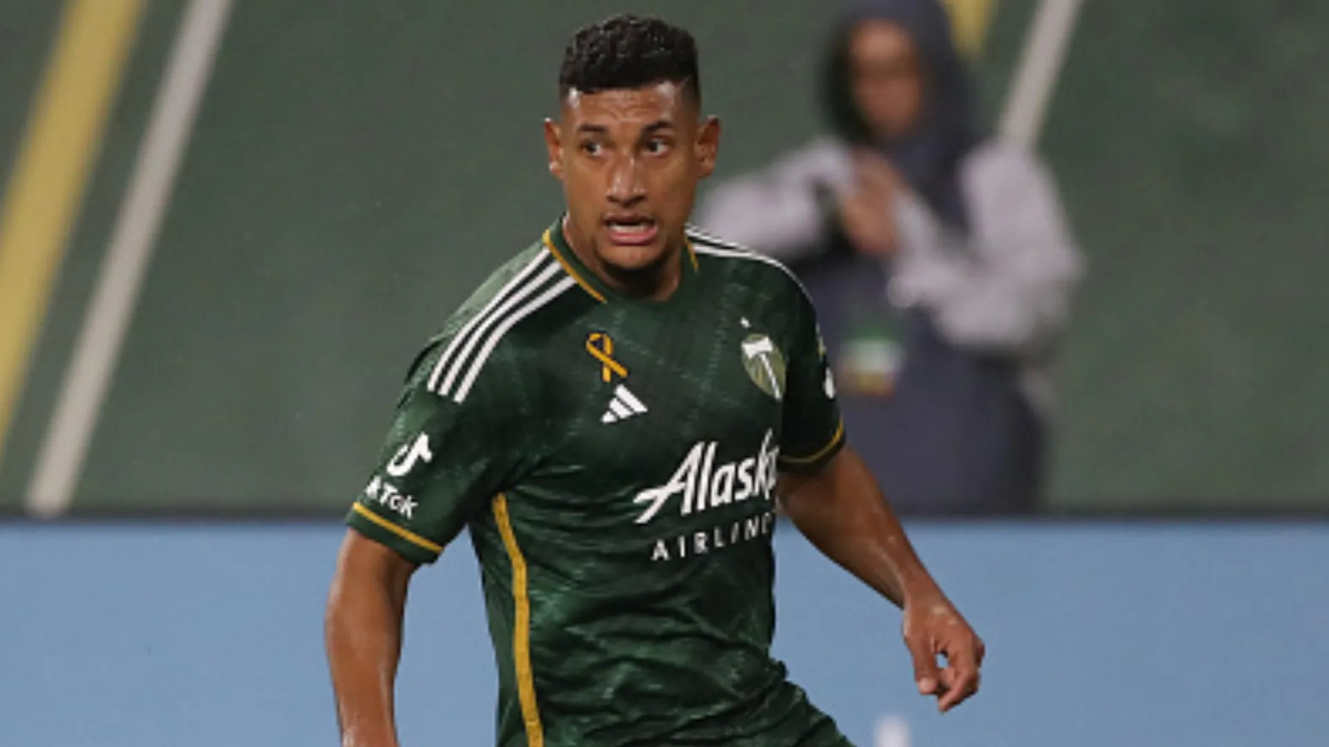 Bryan Acosta es otro legionario que realizar sus entrenamientos en un club de la Liga Nacional