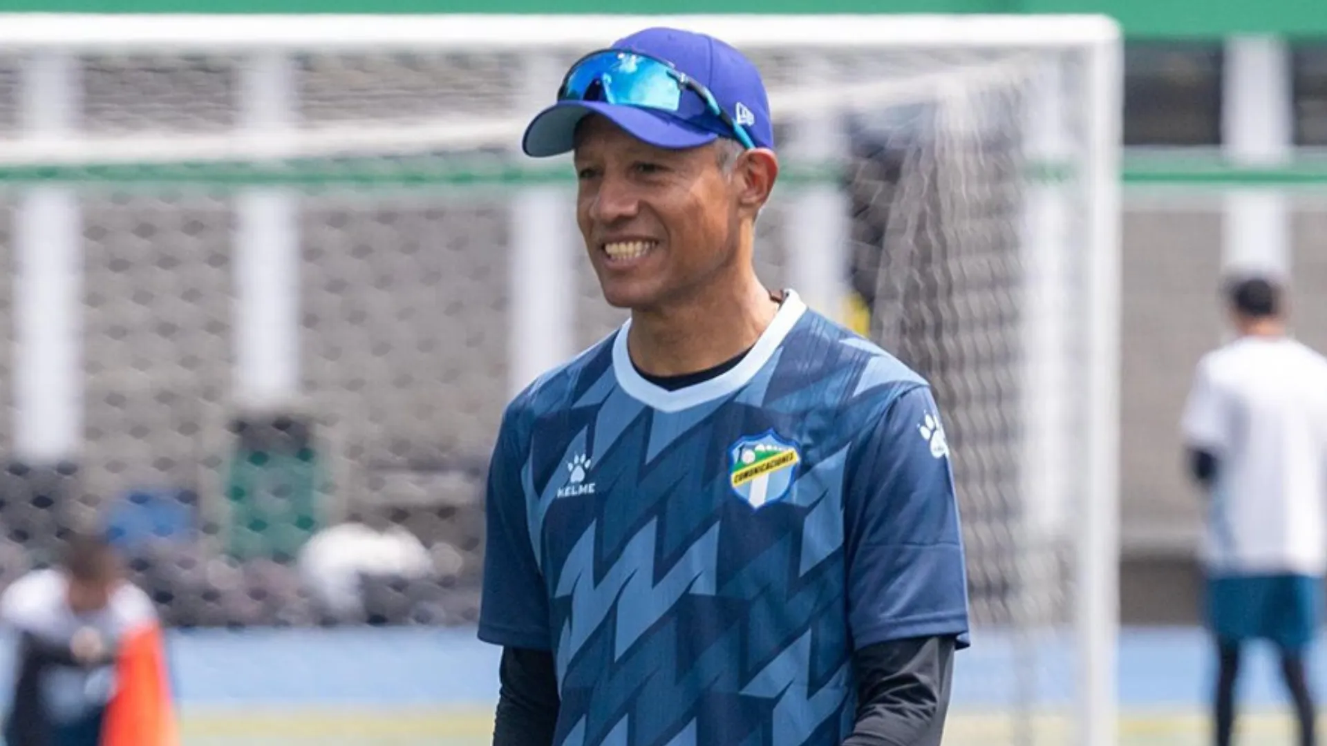comunicaciones-roberto hernández en entrenamiento