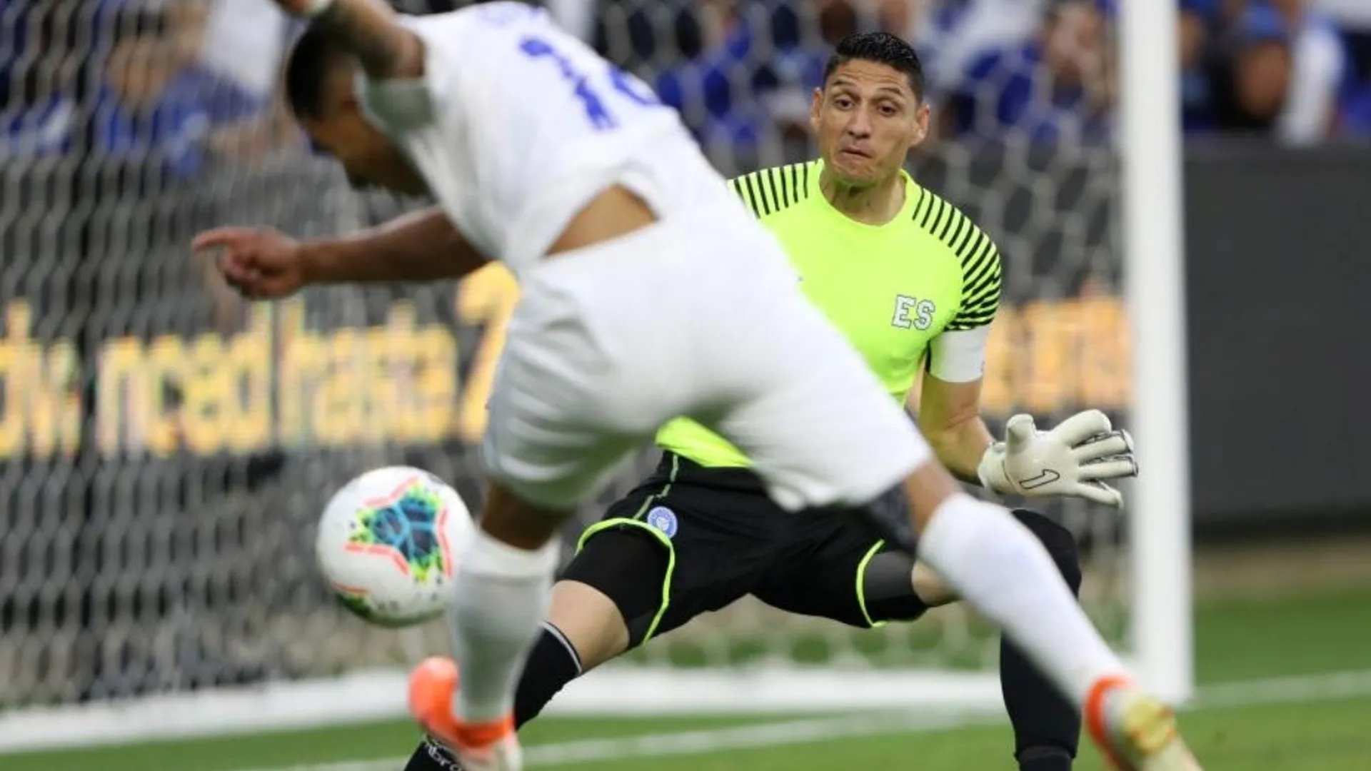 Honduras por fin ganó, destrozó y eliminó a El Salvador de la Copa Oro