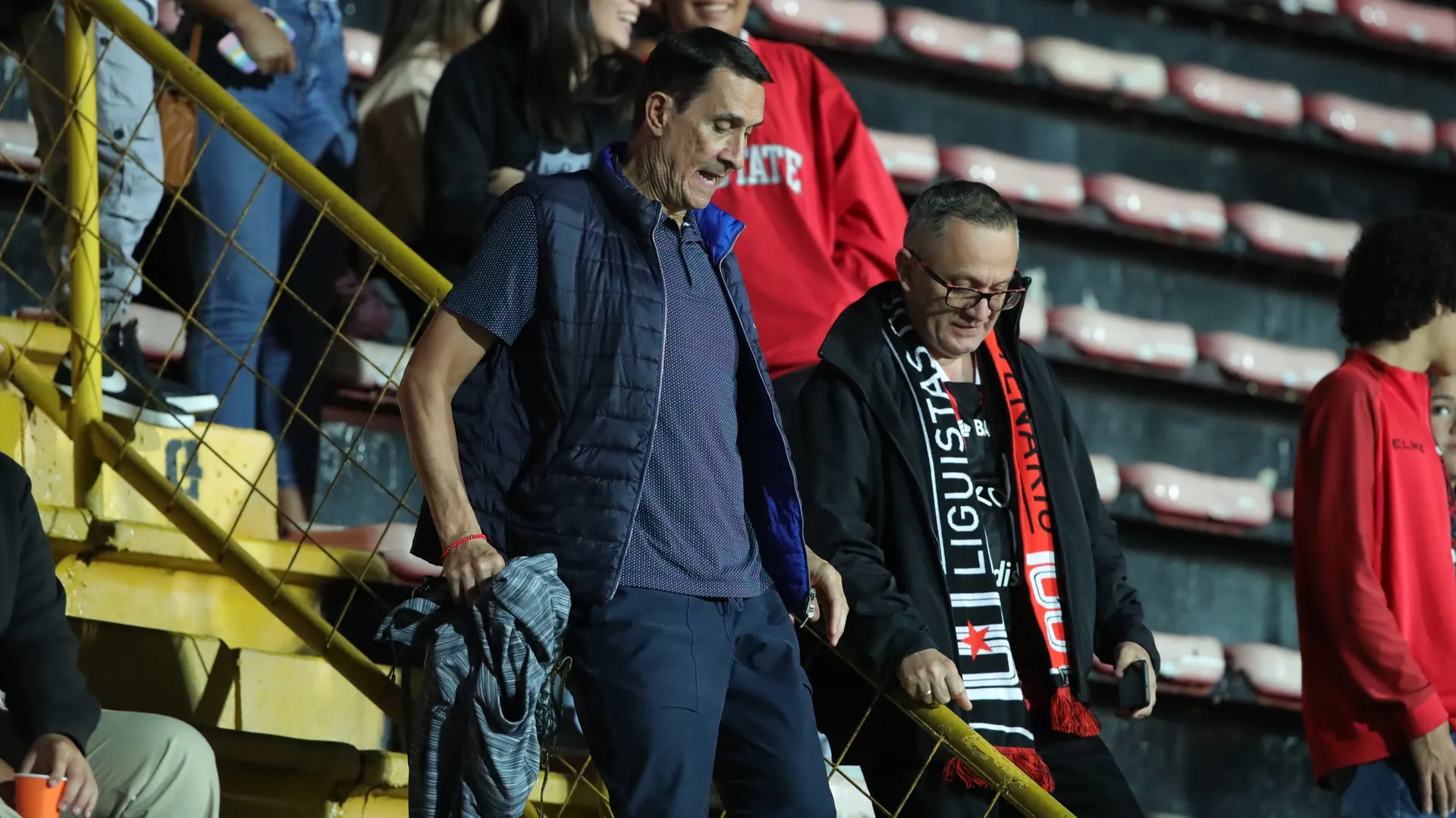 Alexandre Guimaraes sigue bajándole el dedo a varios futbolistas.(Foto: La Nación)
