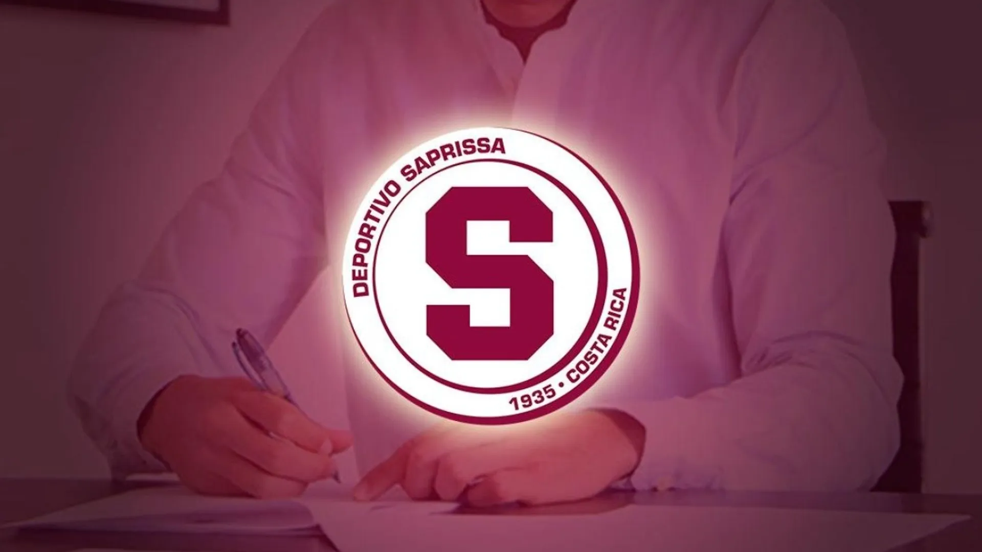 Saprissa anuncia su primer fichaje
