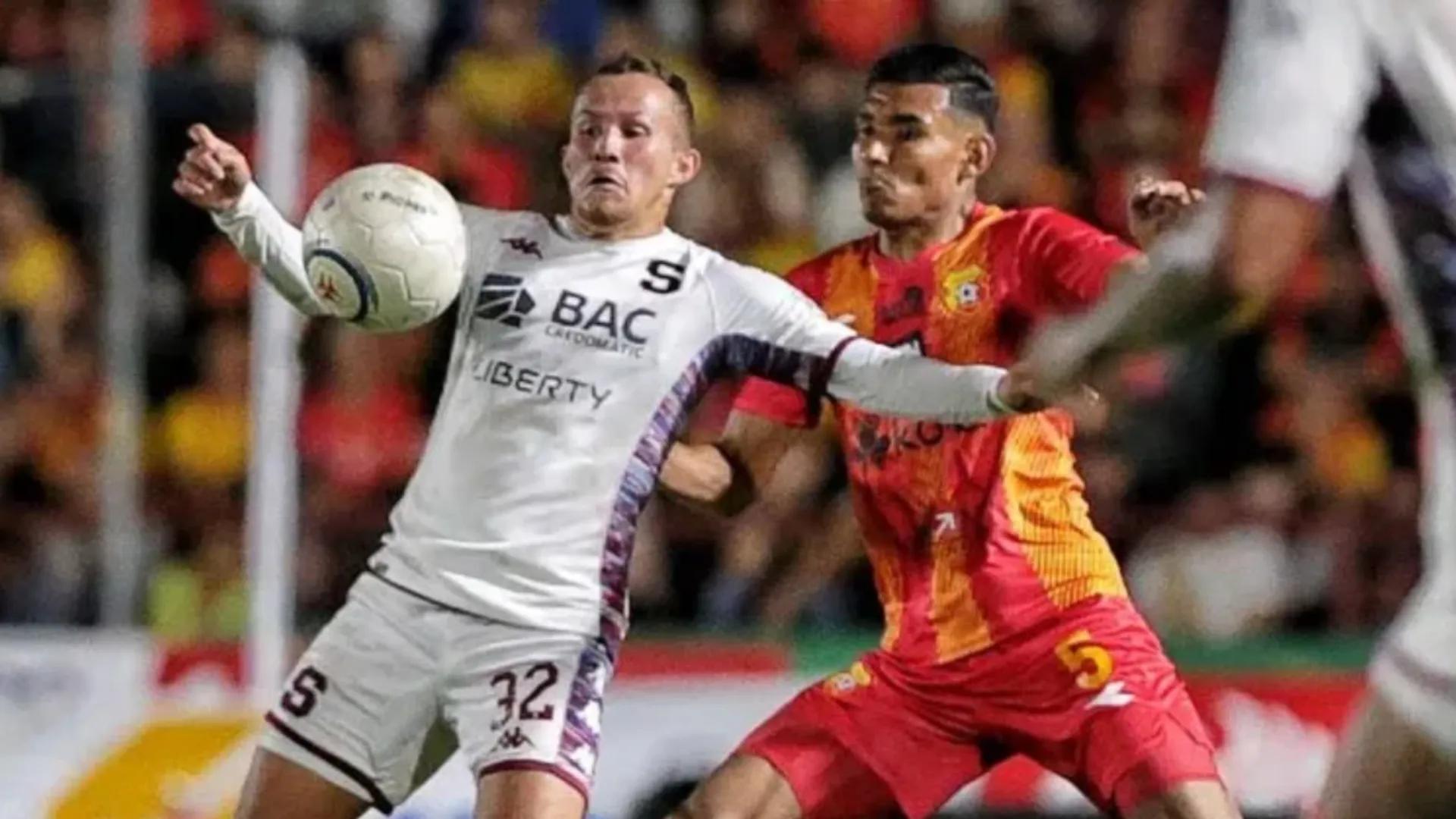 Saprissa y Herediano sufren problemas.