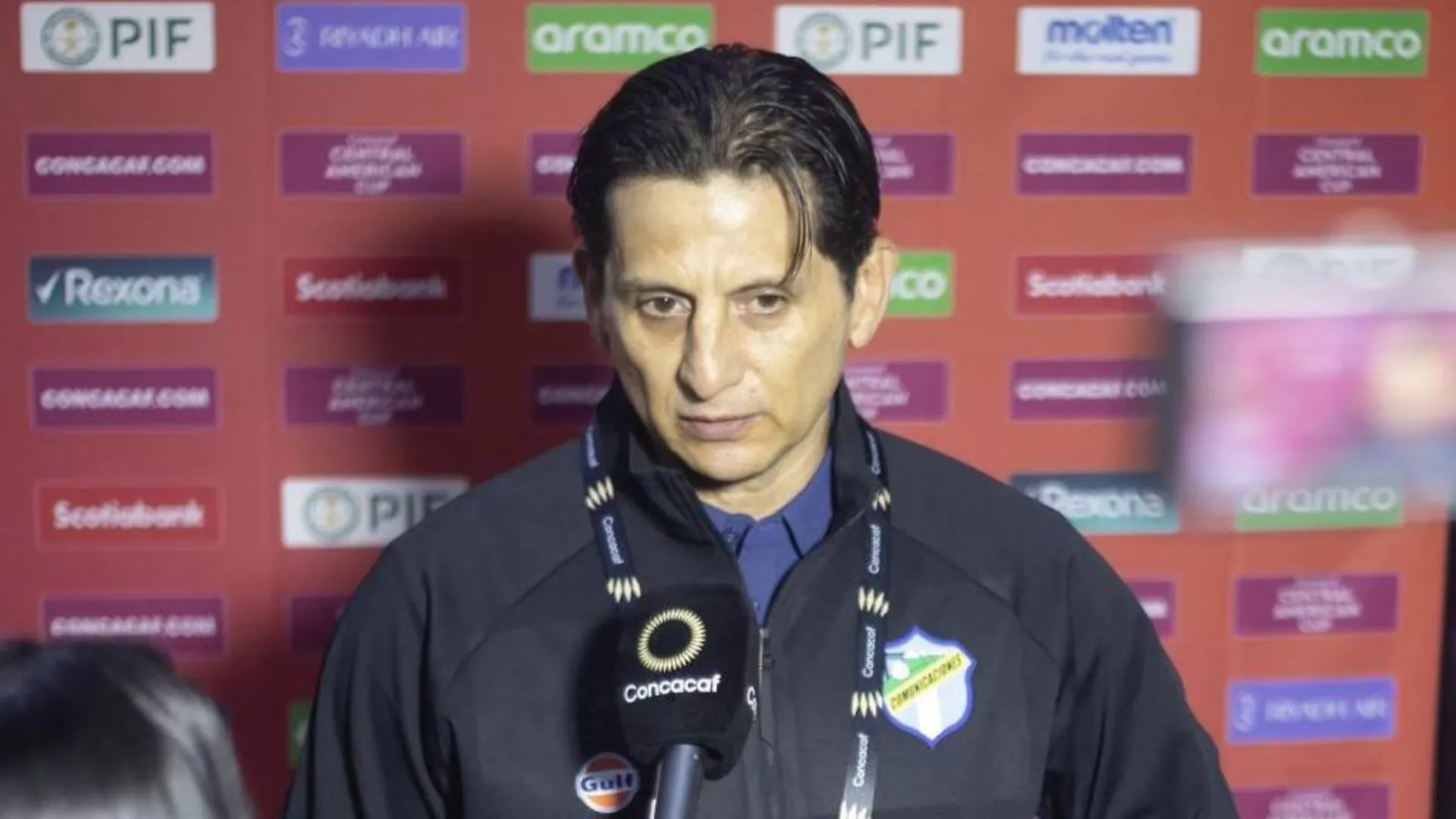 Crisis en Comunicaciones: Ronald González enfrenta la decisión más dura sobre su futuro