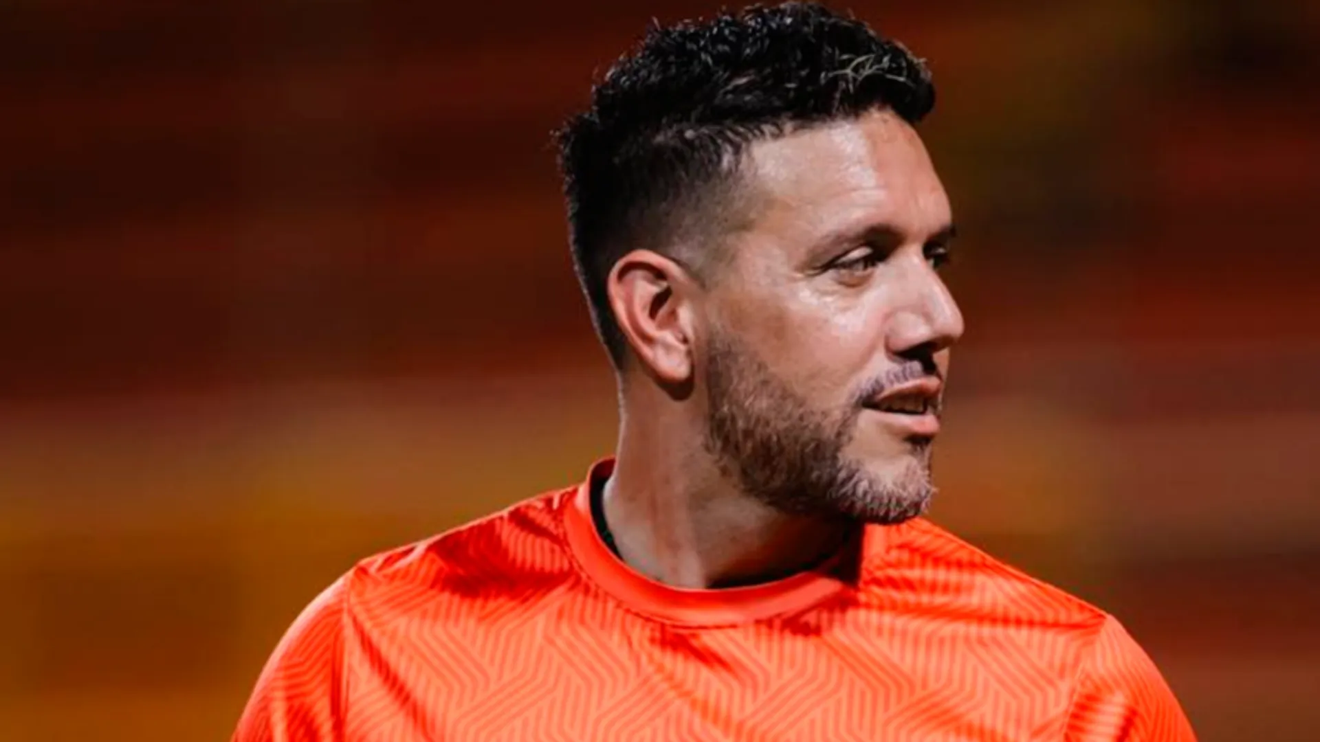 Leo Moreira se aleja de Puntarenas: un rival directo acelera por el portero en plena definición del Clausura 2025