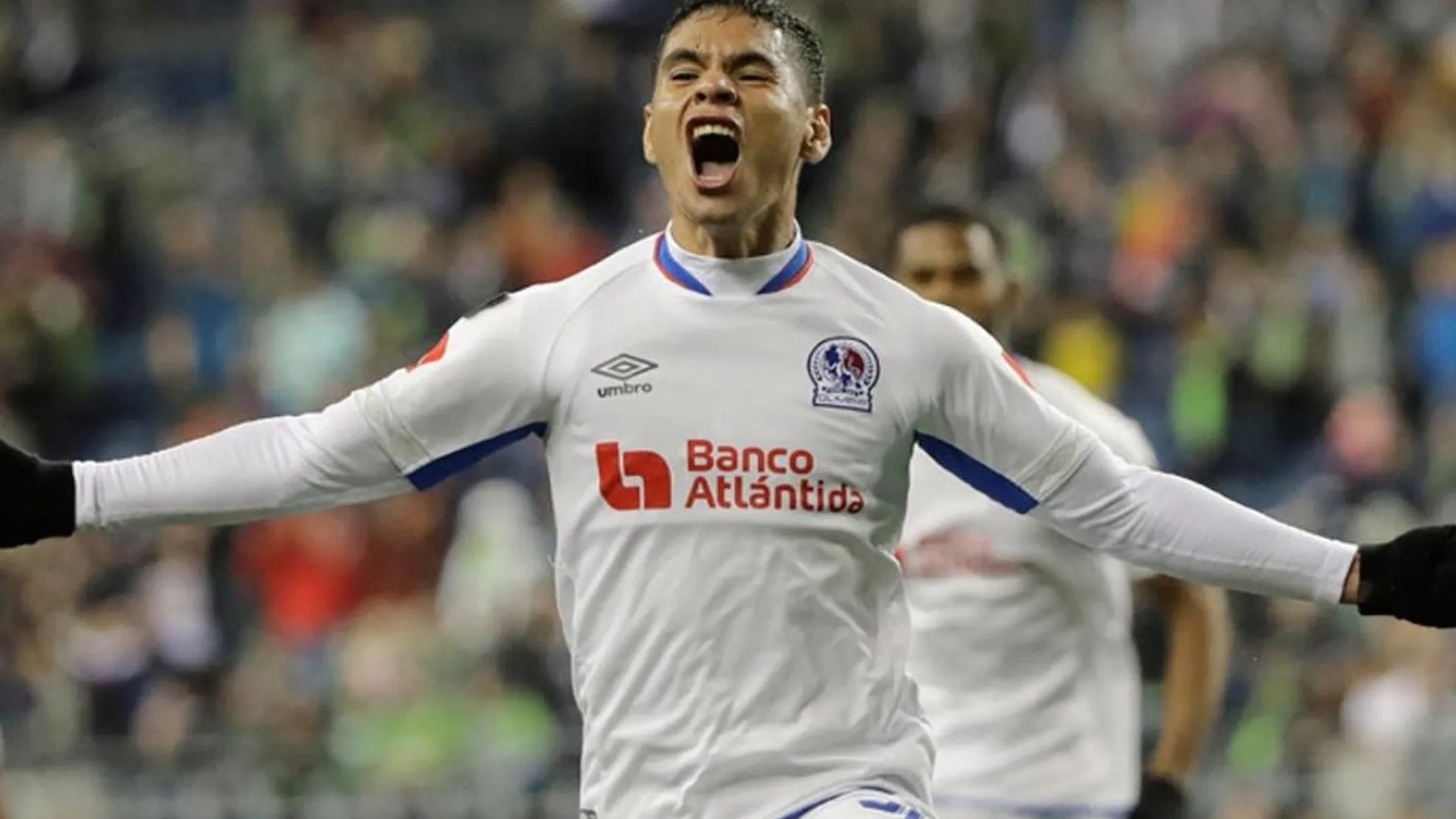 Olimpia buscará retener a Carlos Pineda