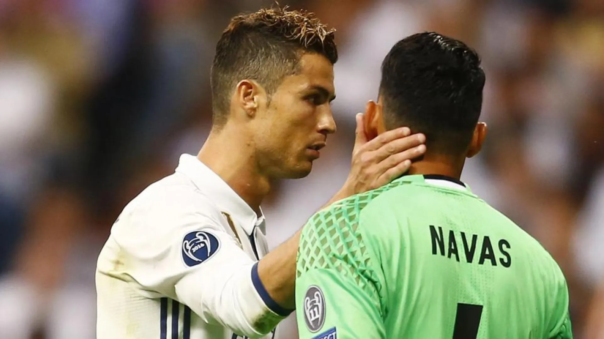 Cristiano Ronaldo rechaza a Keylor Navas. (Foto: Mundo Deportivo)