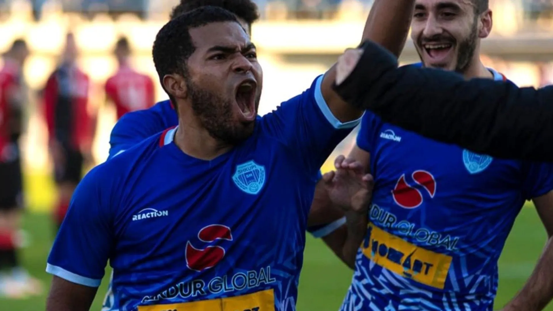 Freddy Álvarez vital en el empate de su club en la Champions League