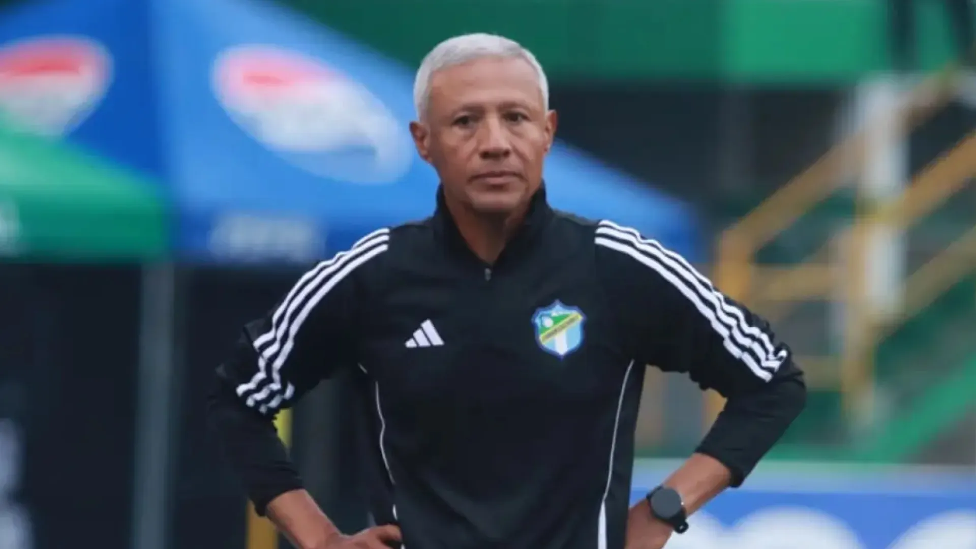 "Me ha costado": Roberto Hernández hace inesperada confesión de su nueva etapa como técnico de Comunicaciones