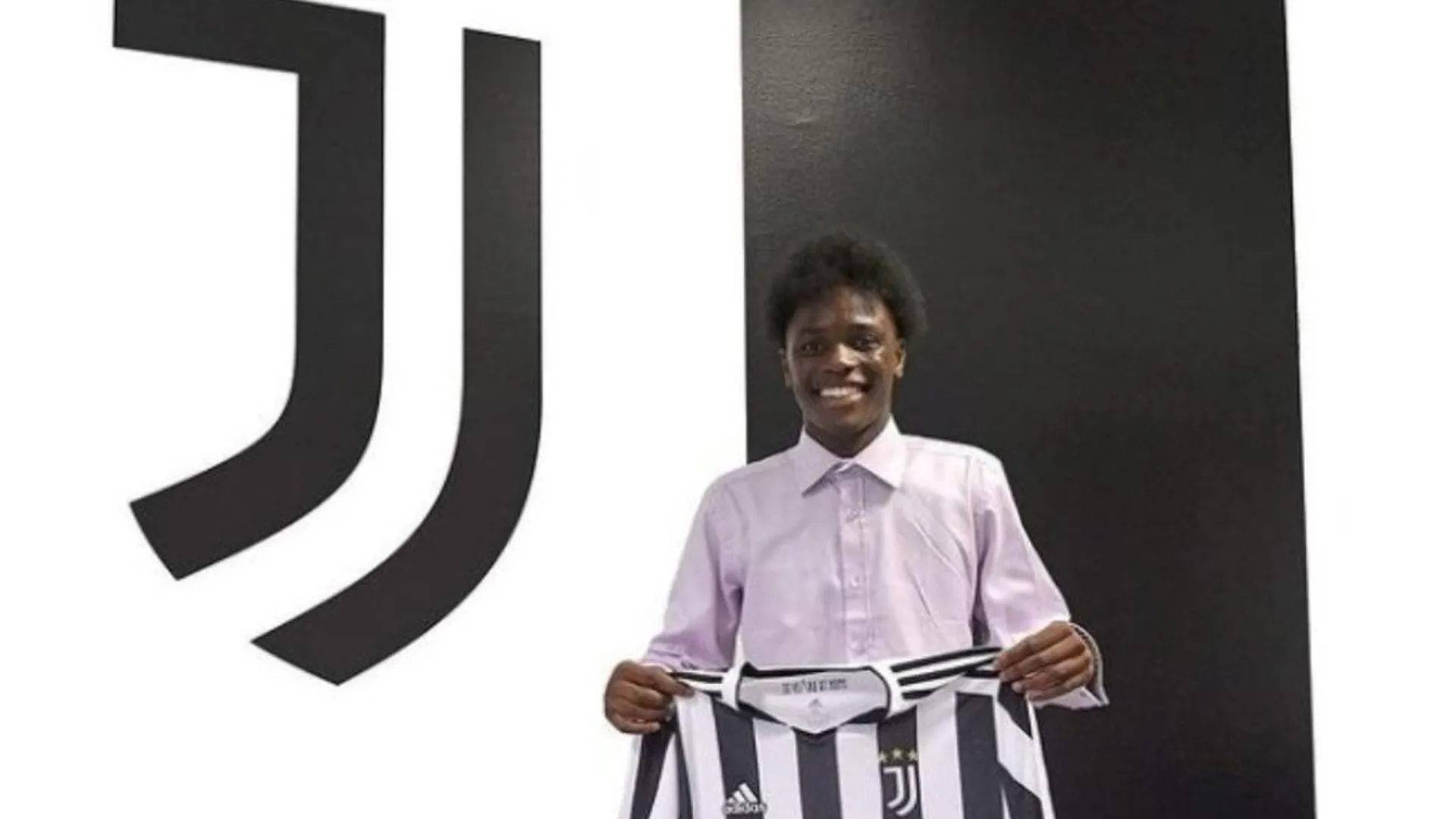 Joseph Nonge Ruiz: tiene ascedencia de Costa Rica y fue fichado por la Juventus