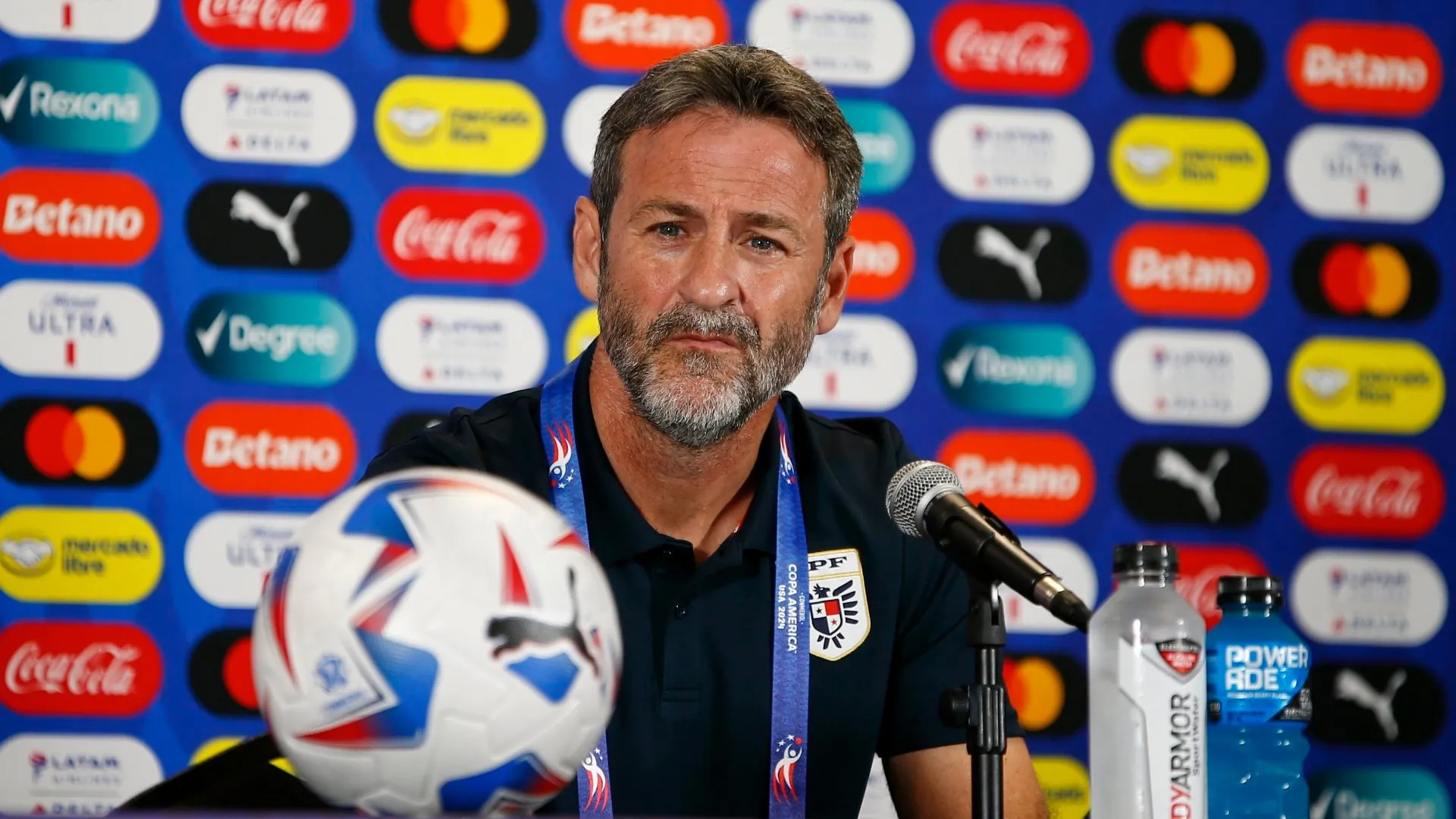 Toda Panamá consternada por la lesión que dejaría sin Mundial 2026 a una figura de Thomas Christiansen: "Terrible noticia, será operado"