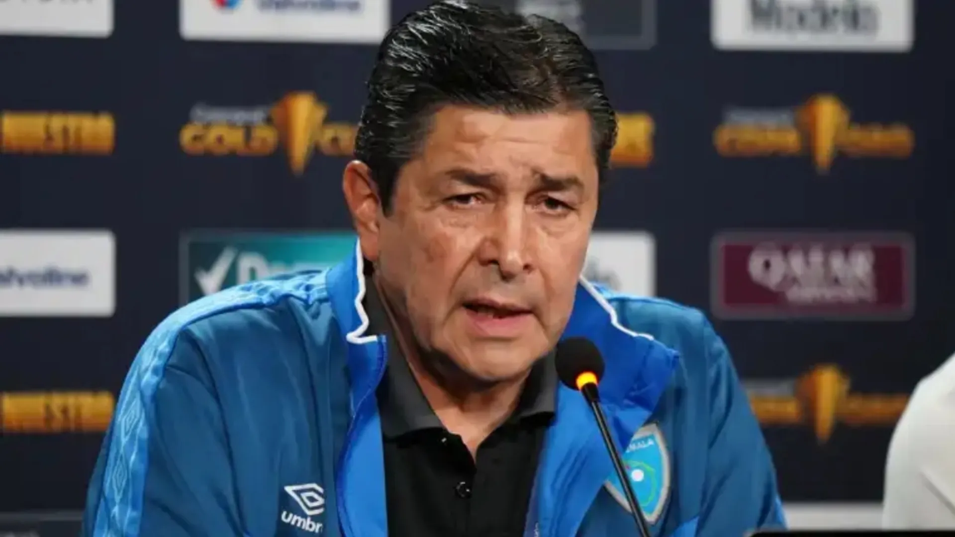 Luis Fernando Tena habló sobre el empate vs Honduras