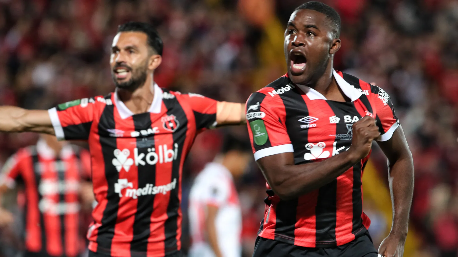 Qué no quiso dejar de hacer Joel Campbell antes de irse de Alajuelense