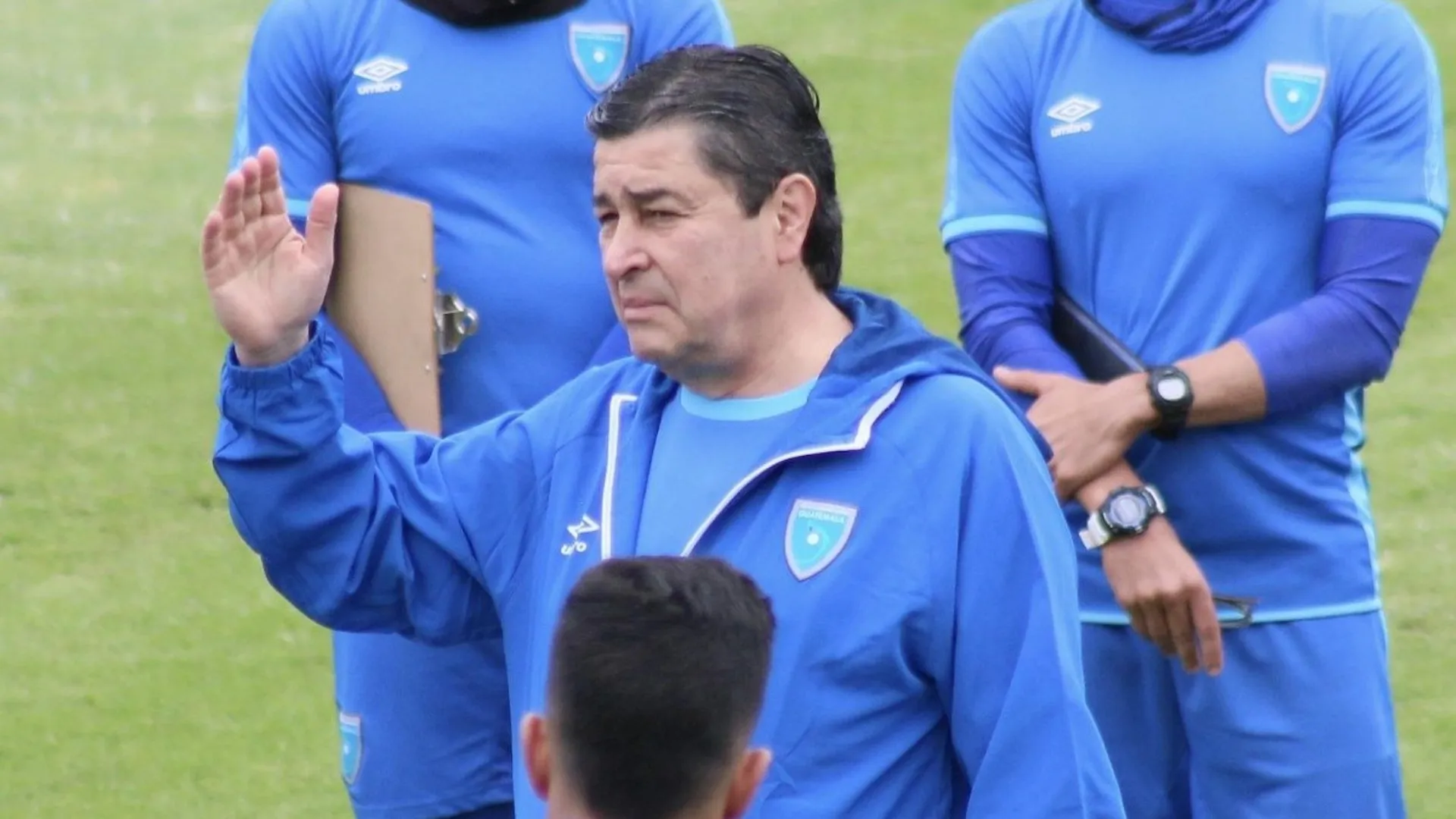 Se confirma el debut oficial de Luis Fernando Tena en Guatemala