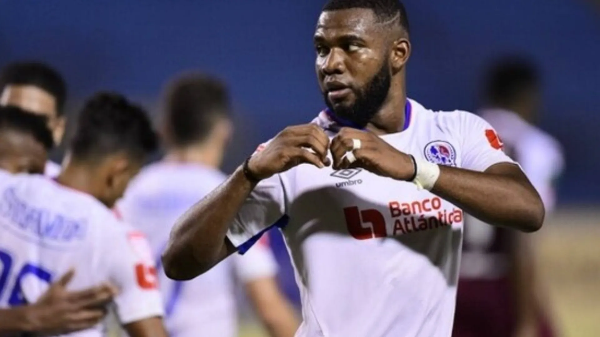 Oficial: el 'Toro' Benguché se marcha al fútbol de Portugal