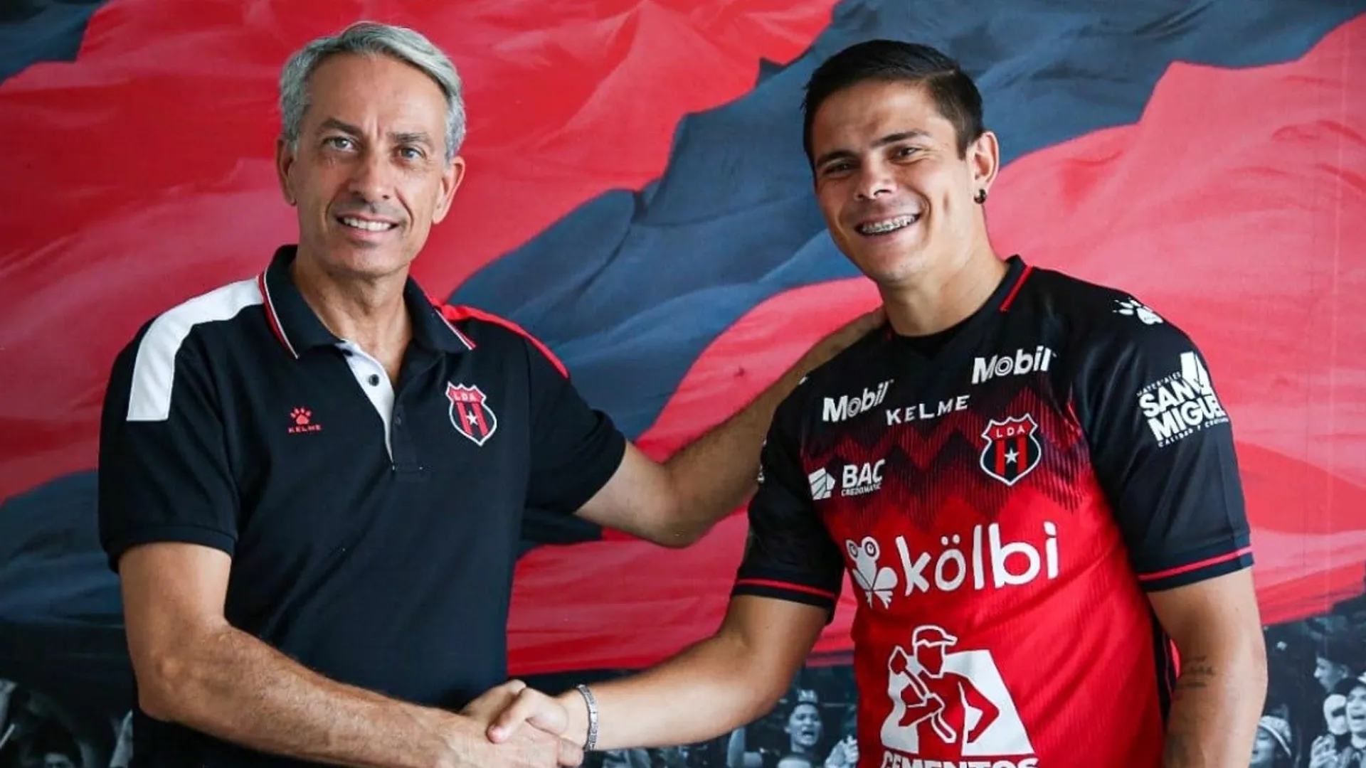 Alajuelense mueve su planilla: salidas, llegadas y rumores agitan el plantel rojinegro