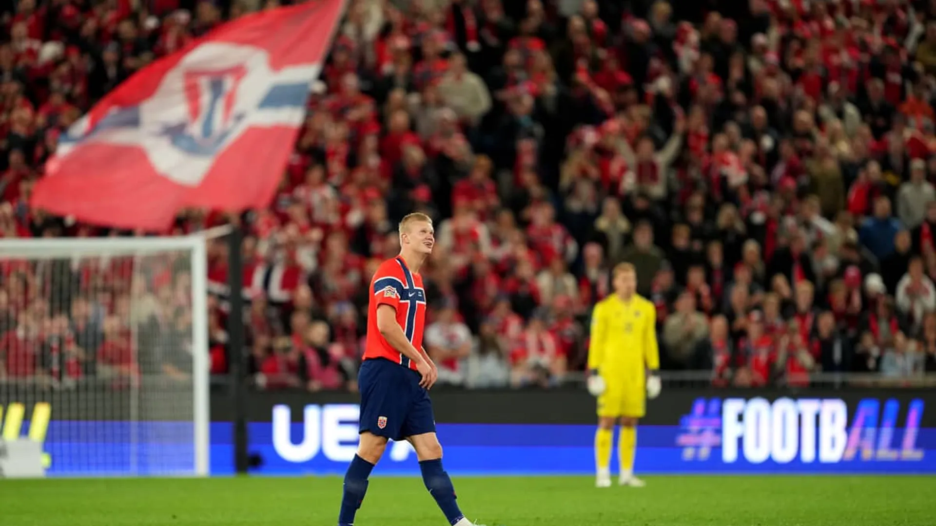 Erling Haaland firma un doblete en el 3-2 de Noruega ante Dinamarca