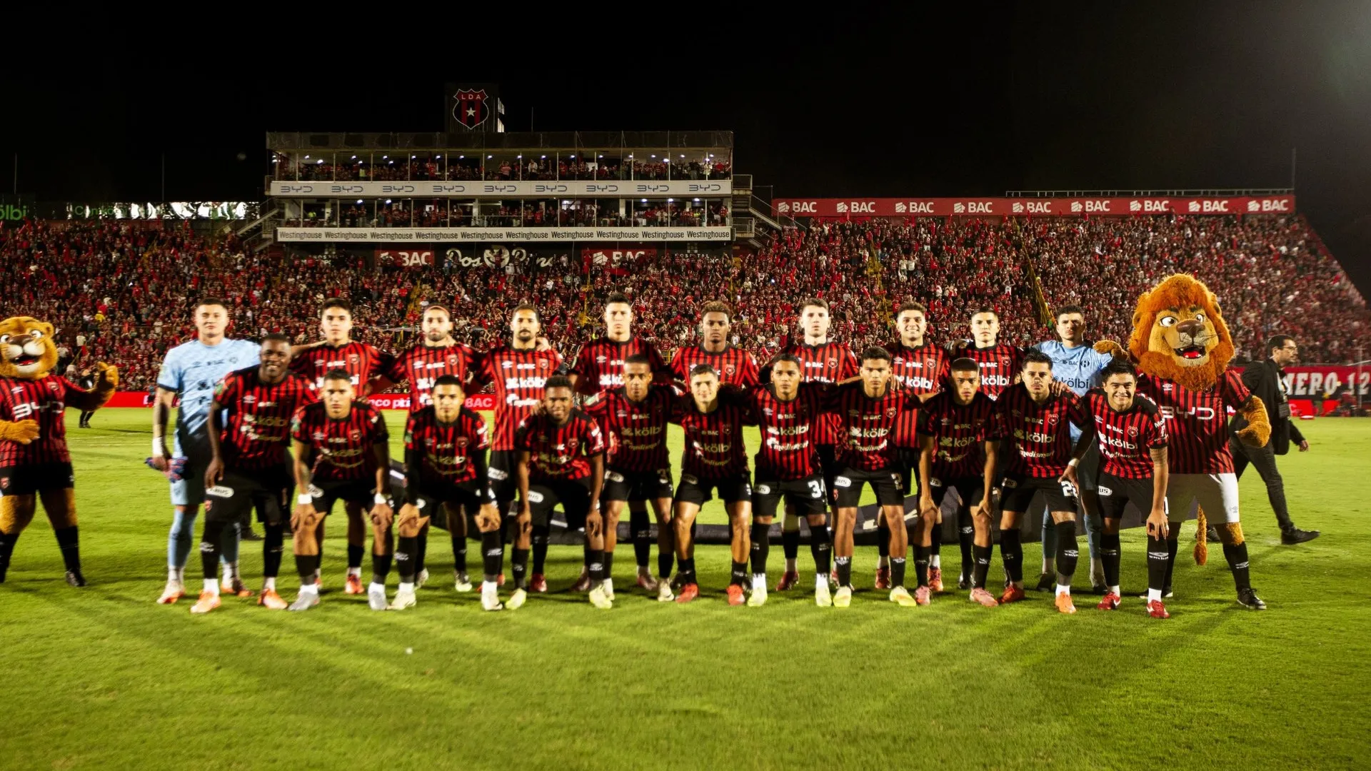 Importante futbolista de Alajuelense se marcha.