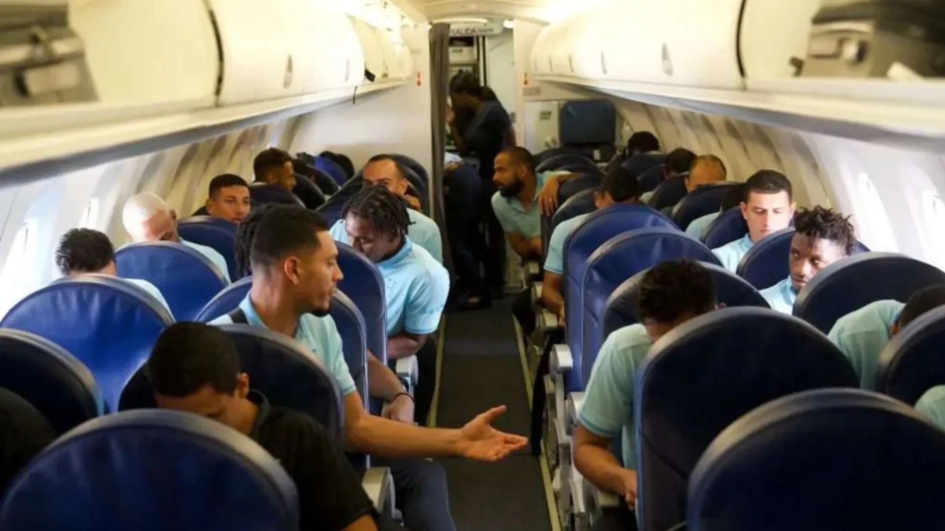 ¿Mala suerte? Honduras confirma que tuvo un inesperado problema en el avión que los trasladó a Jamaica