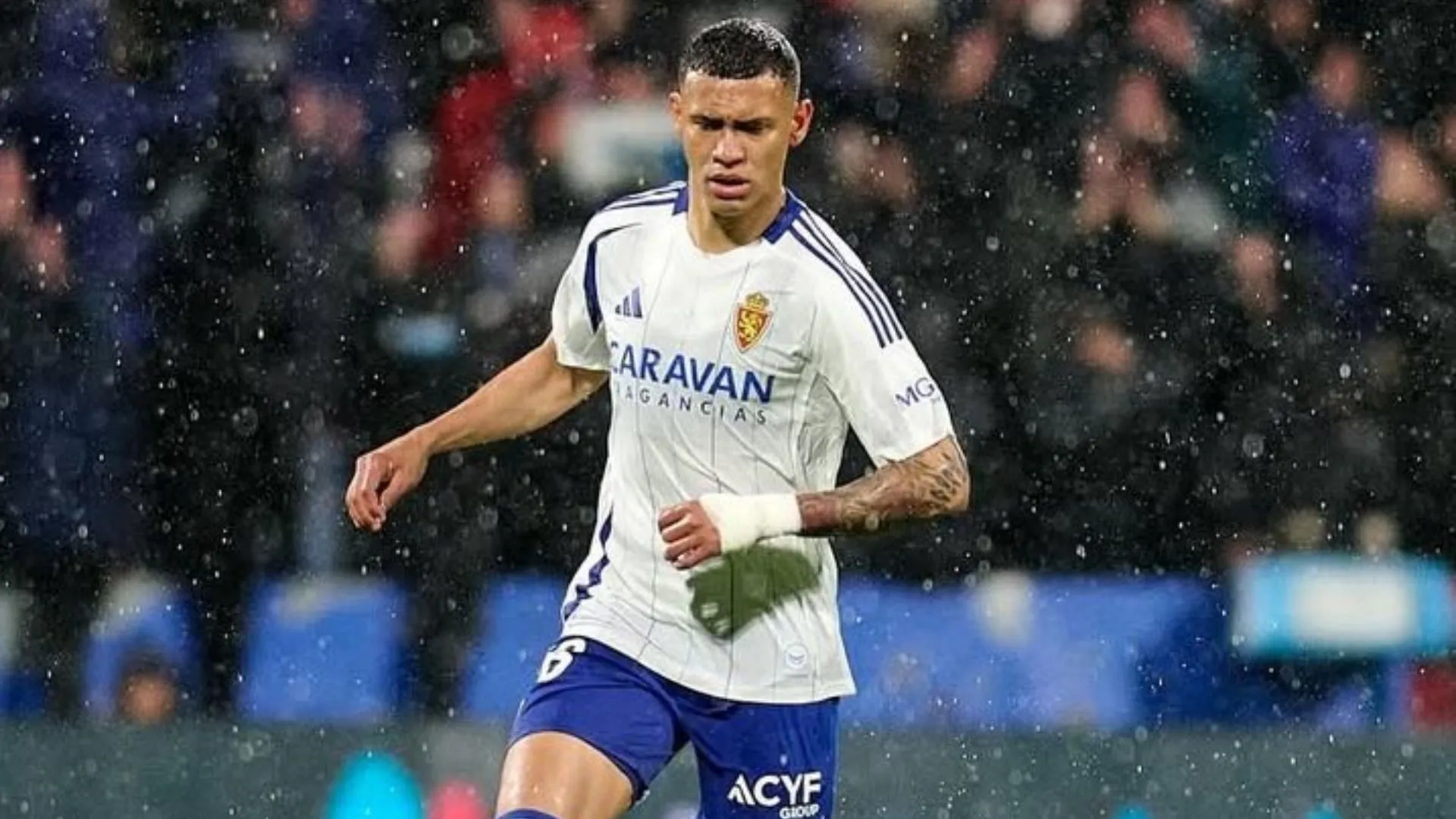 Kervin Arriaga es castigado en España y Real Zaragoza rescata lo que estaba perdido