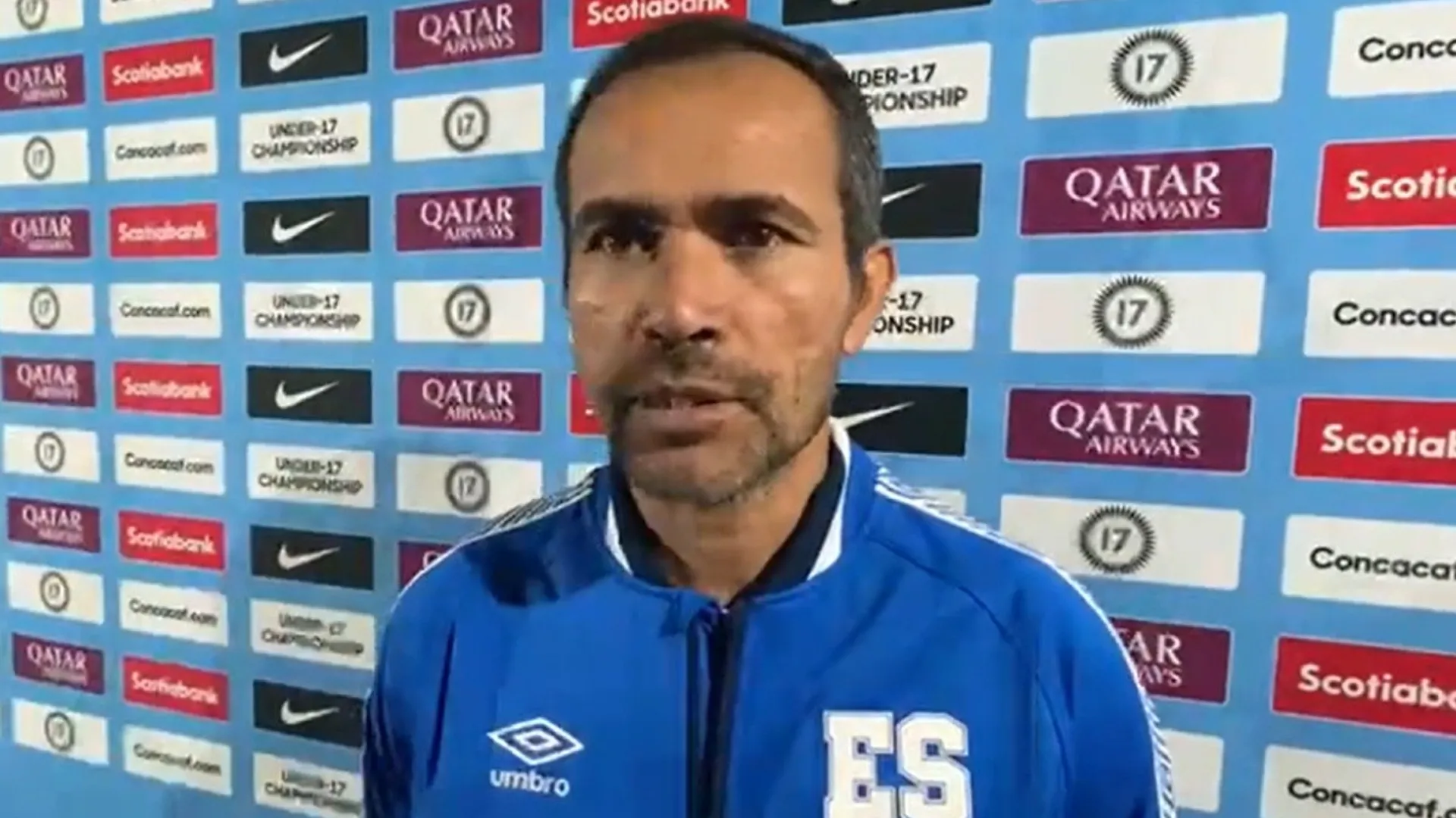 El técnico de El Salvador habló de los errores que se cometieron ante Honduras