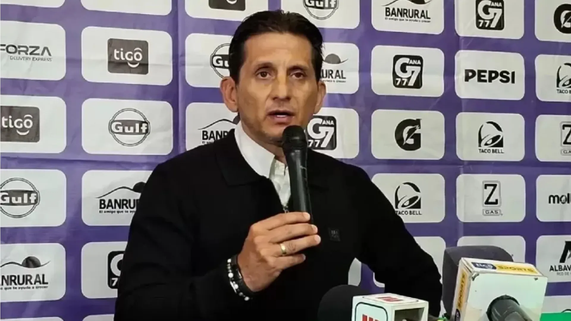 Ronald González advierte a Municipal para el Clásico de Guatemala