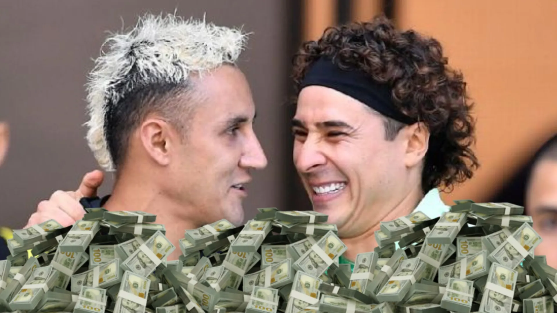 Mientras Keylor Navas gana 1 millón de dólares por año y es figura en Costa Rica, esto cobra Memo Ochoa pese ser suplente en México