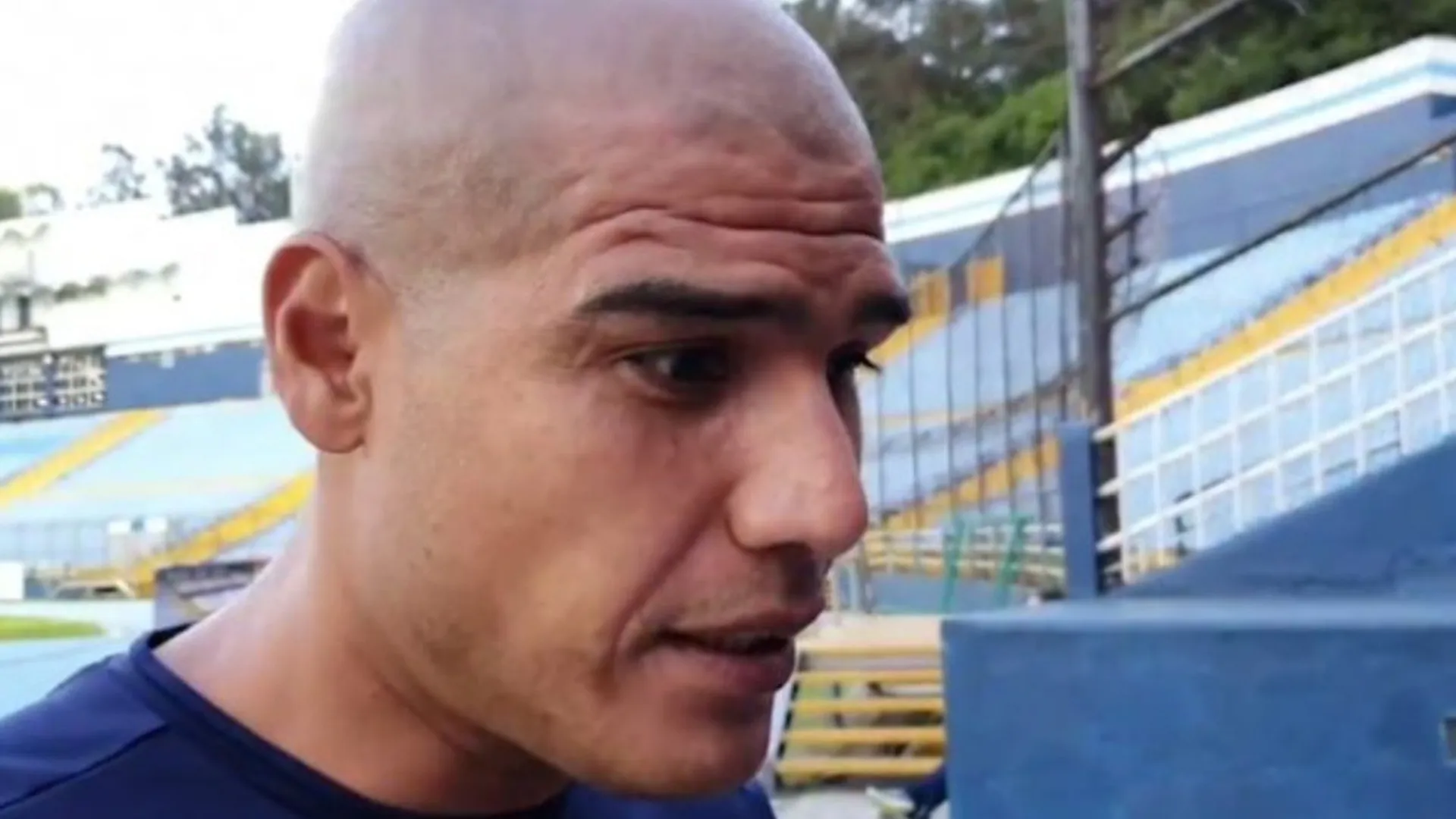 Douglas Sequeira habla muy bien de Guatemala