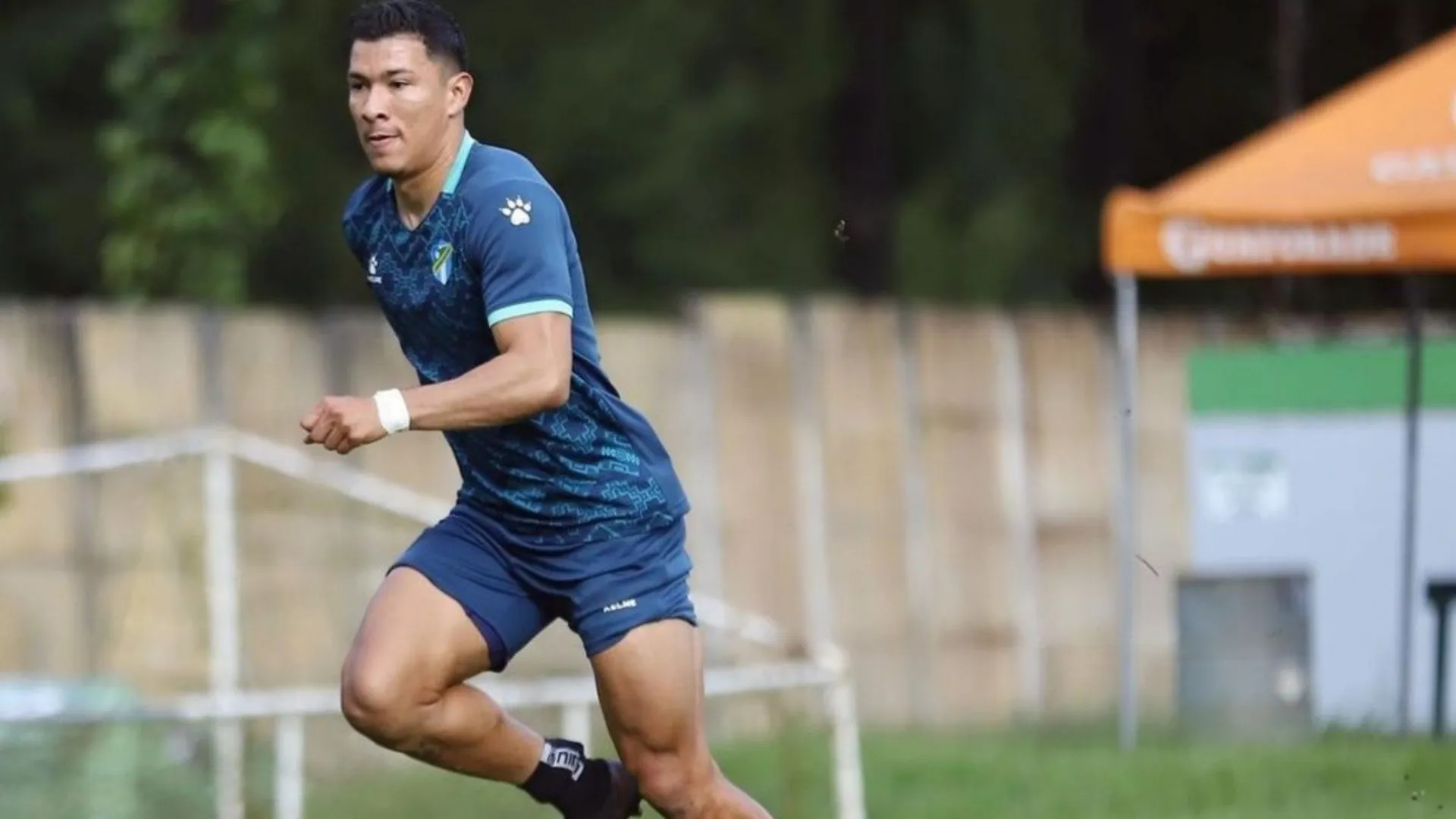 Kevin López le respondió a un aficionado que lo cuestionó por su fichaje en Olimpia