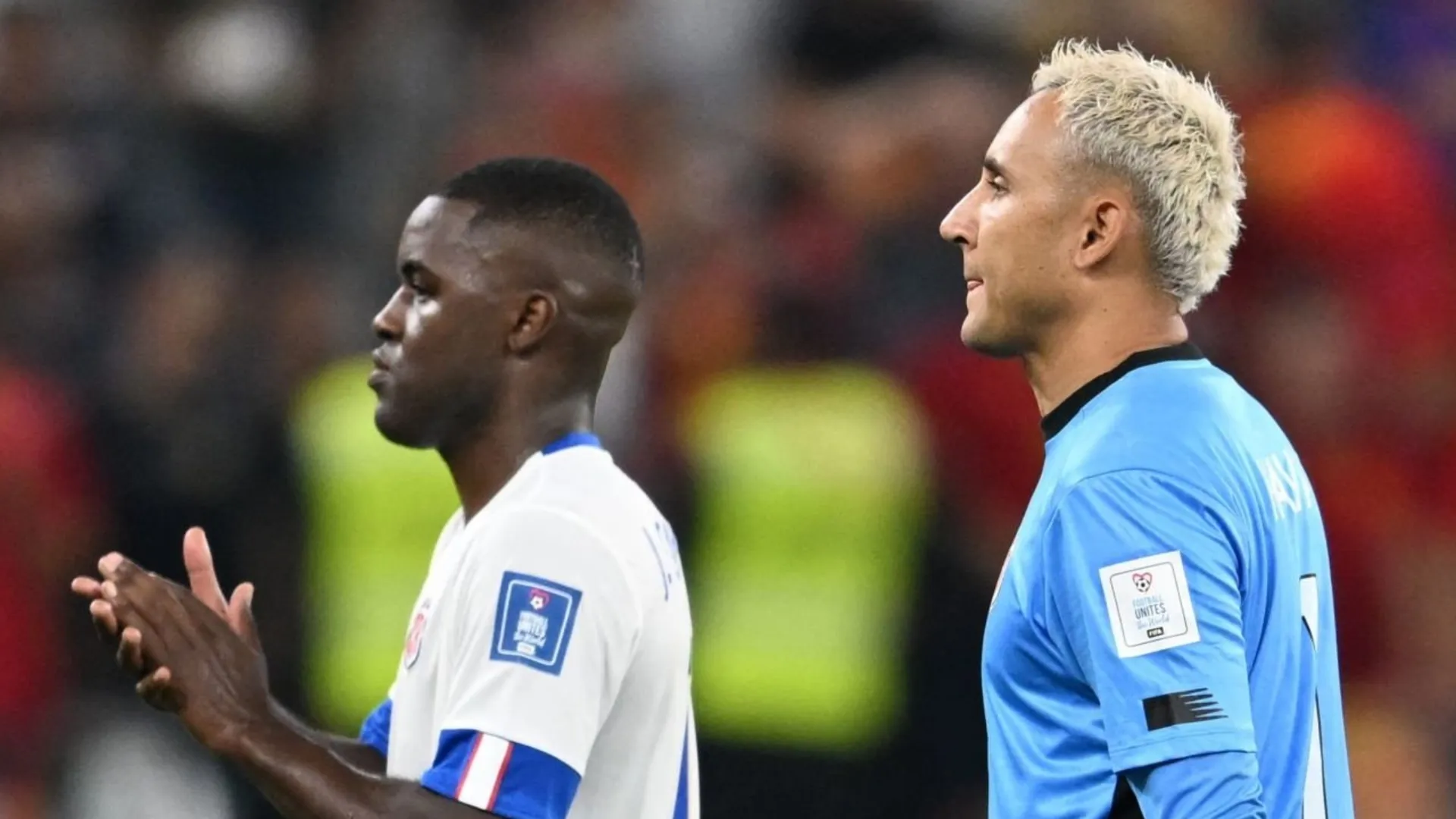 Joel Campbell cambia de página con Keylor Navas. (Foto: Getty Images)