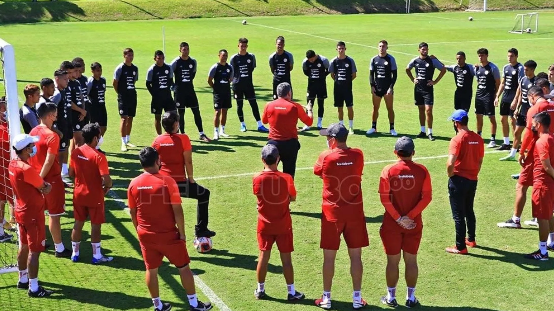 Tres jugadores de La Tricolor en riesgo ante Canadá por no tener Visa