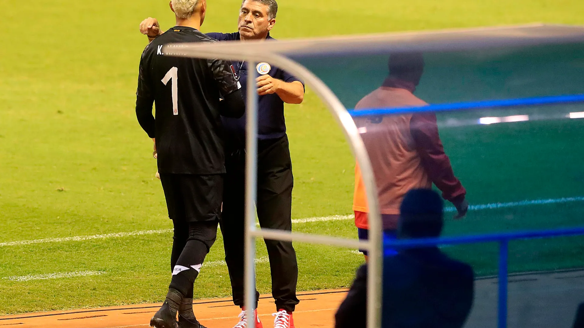 La reunión que tendrá Luis Fernando Suárez con Keylor Navas en Inglaterra