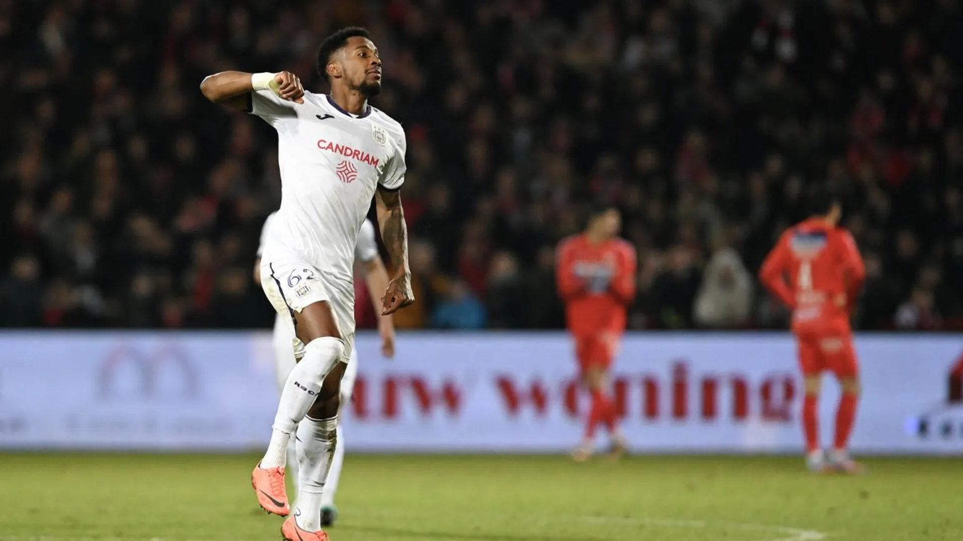 Anderlecht estaría dispuesto a vender a Michael Amir Murillo en el próximo mercado de transferencias