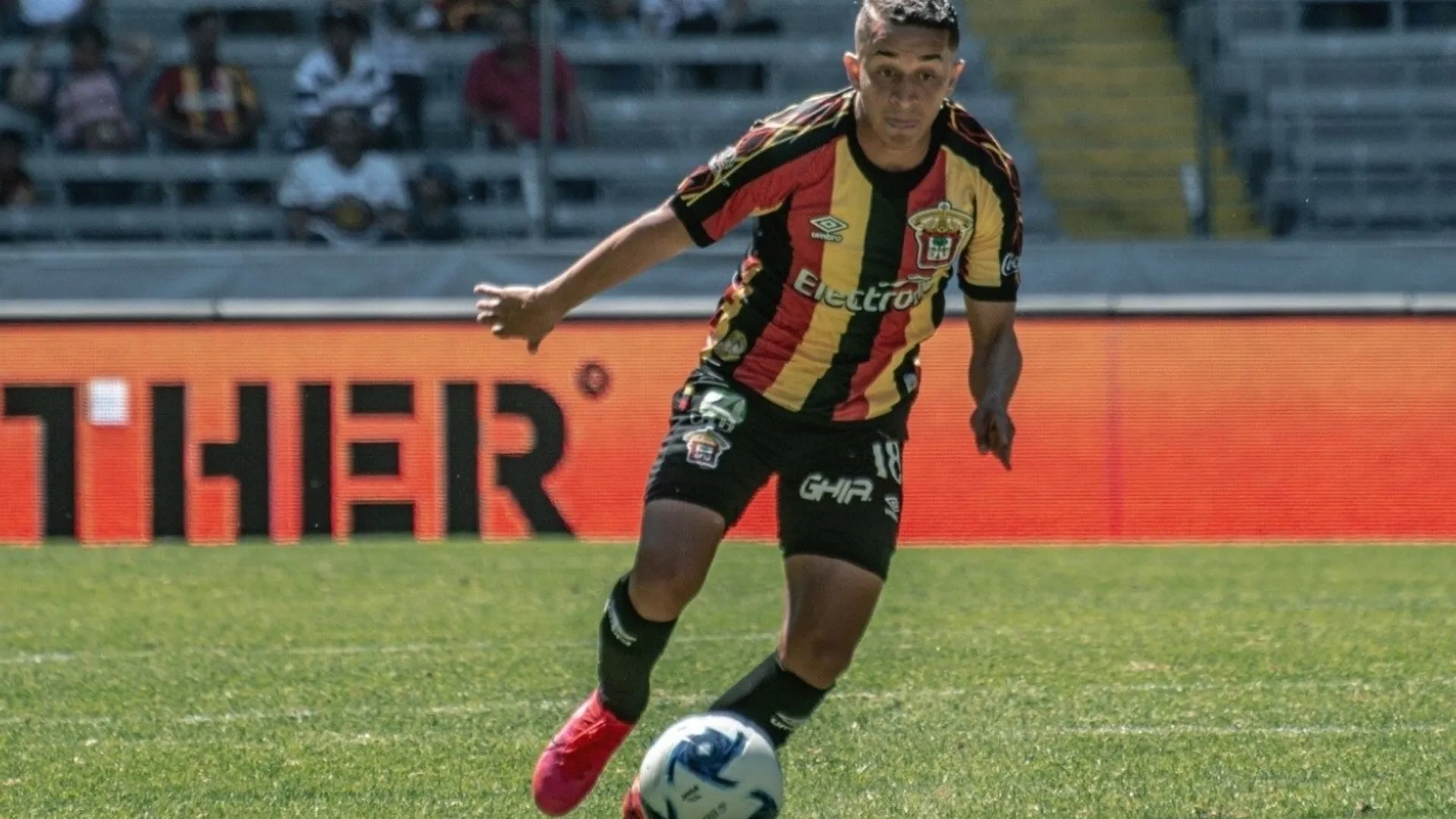 Oficial: Marvin Ceballos cambia de club
