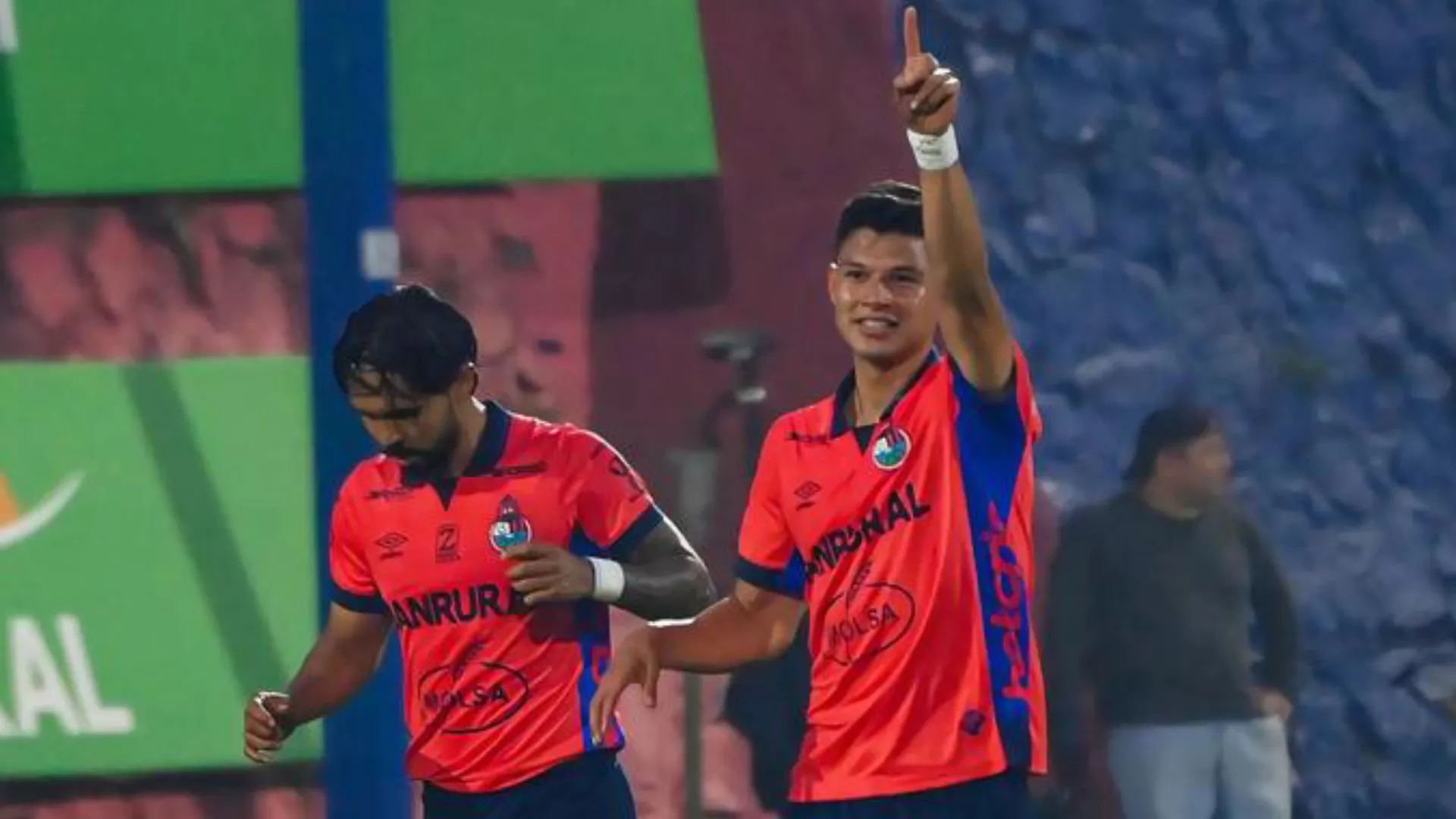 Municipal le da una paliza a Mixco para avanzar a la final: Resumen y goles