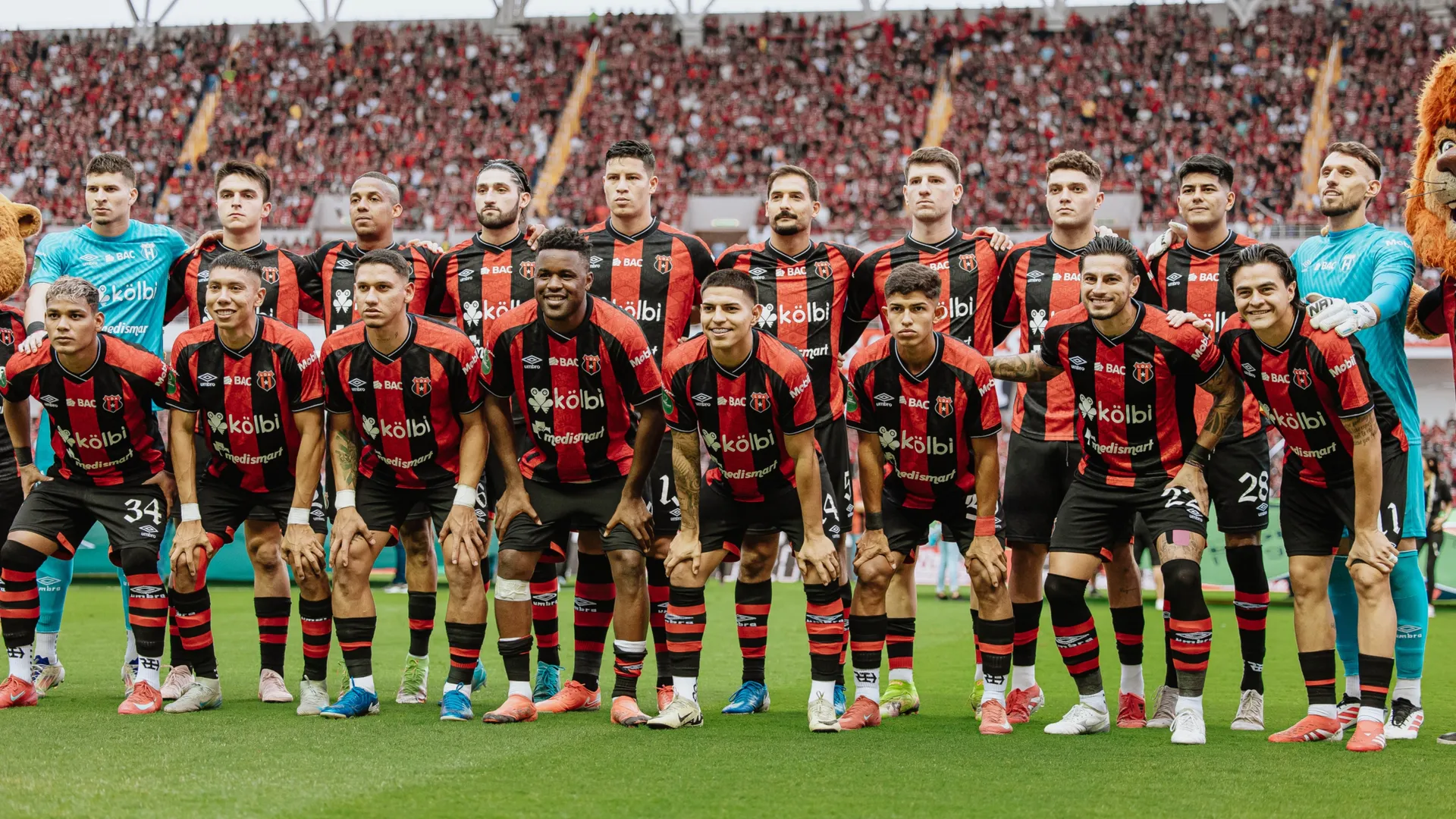 Alajuelense podría dejar ir un jugador a Guatemala.