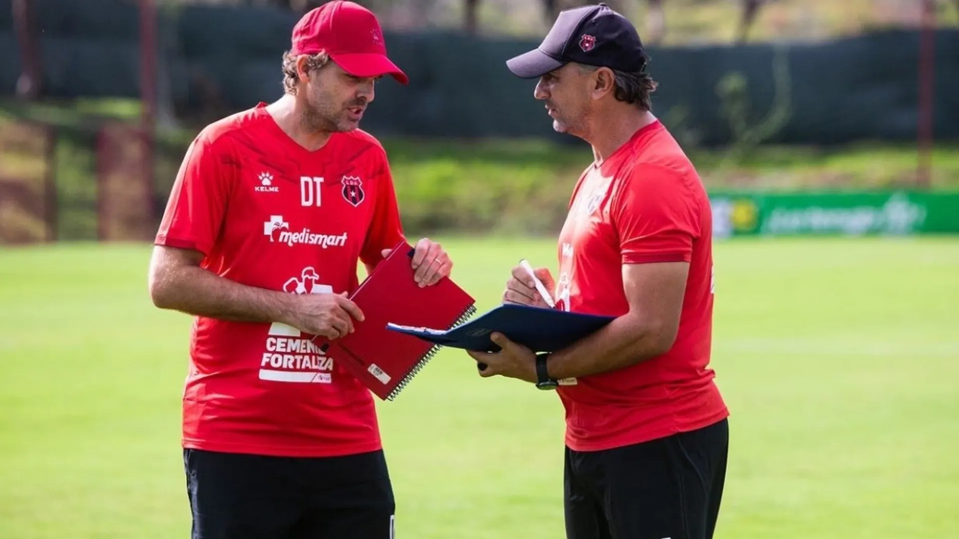 Andrés Carevic llegó este lunes a Costa Rica y ya realizó la primer práctica con Alajuelense